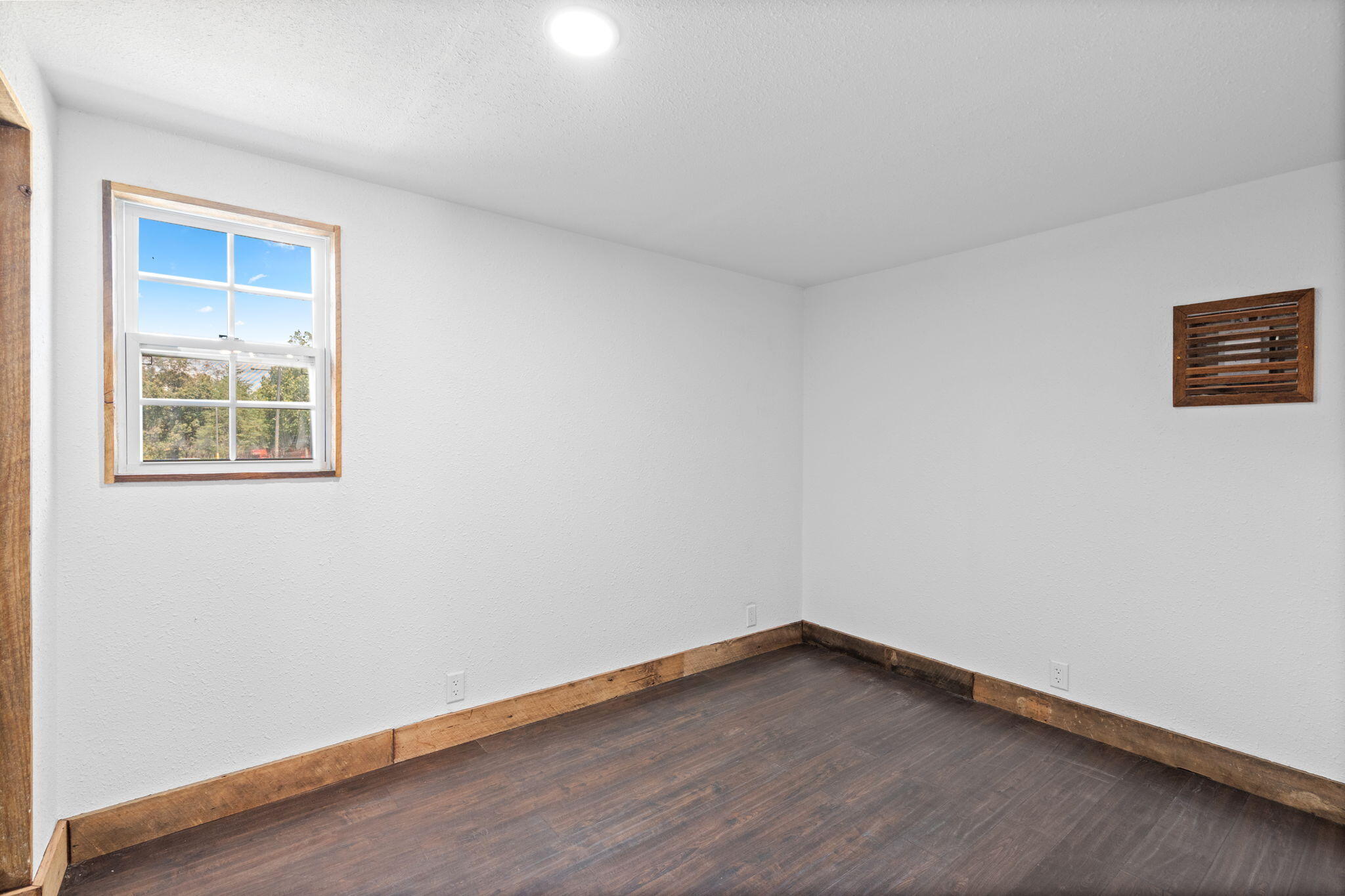 Photo 20 - Residential for sale – 221 N Hickory Street  Forsyth, MO