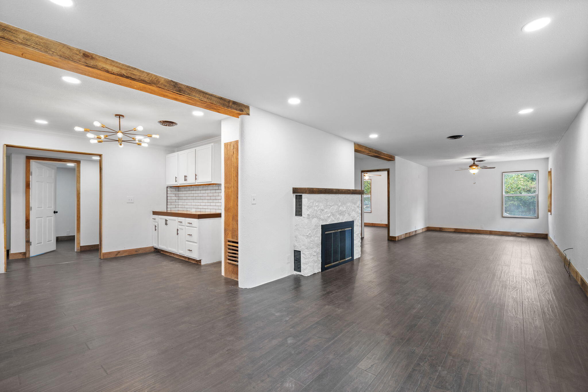 Photo 8 - Residential for sale – 221 N Hickory Street  Forsyth, MO