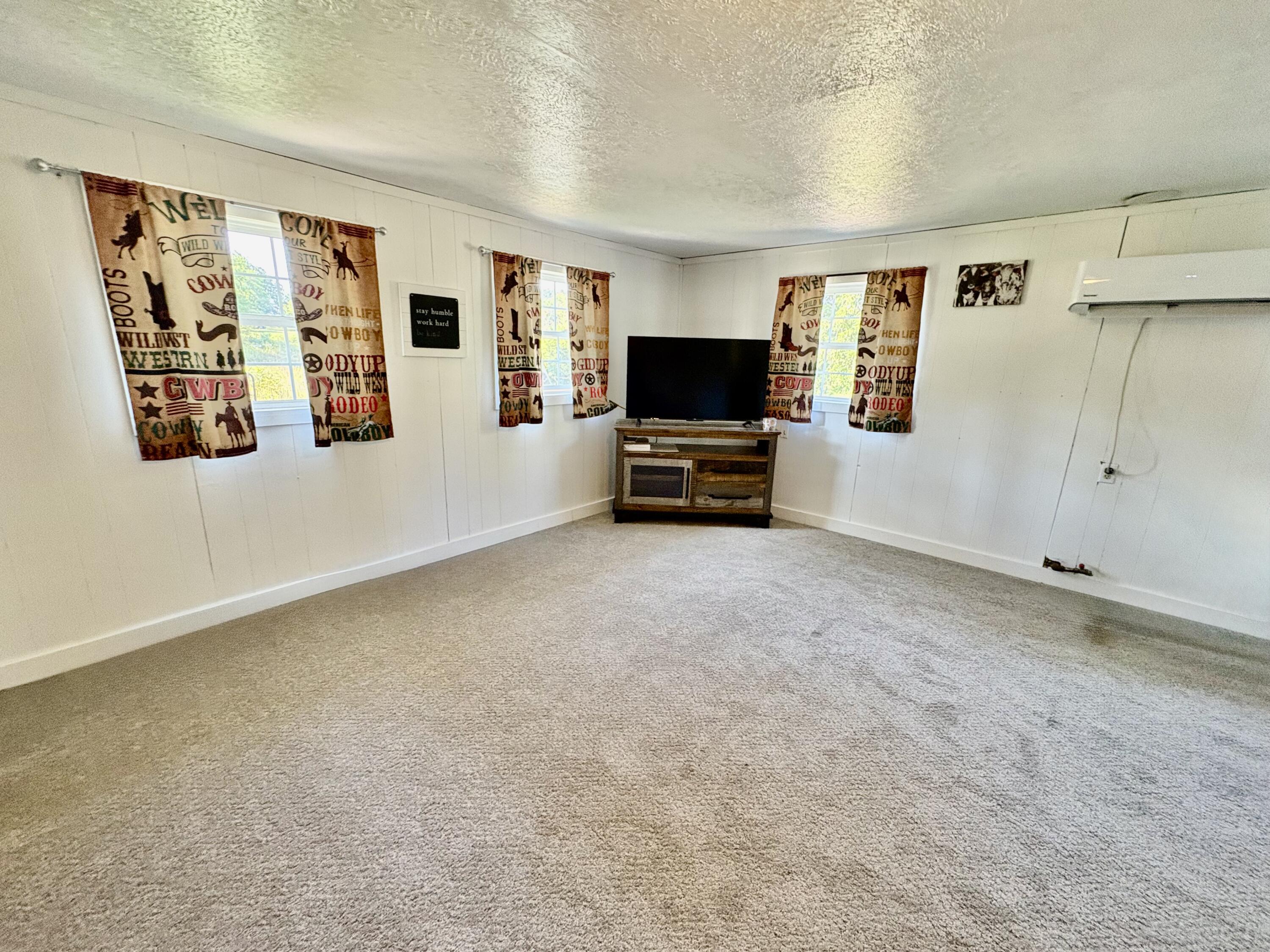 Photo 8 - Residential for sale – 644  Garrett Street  Greenfield, MO