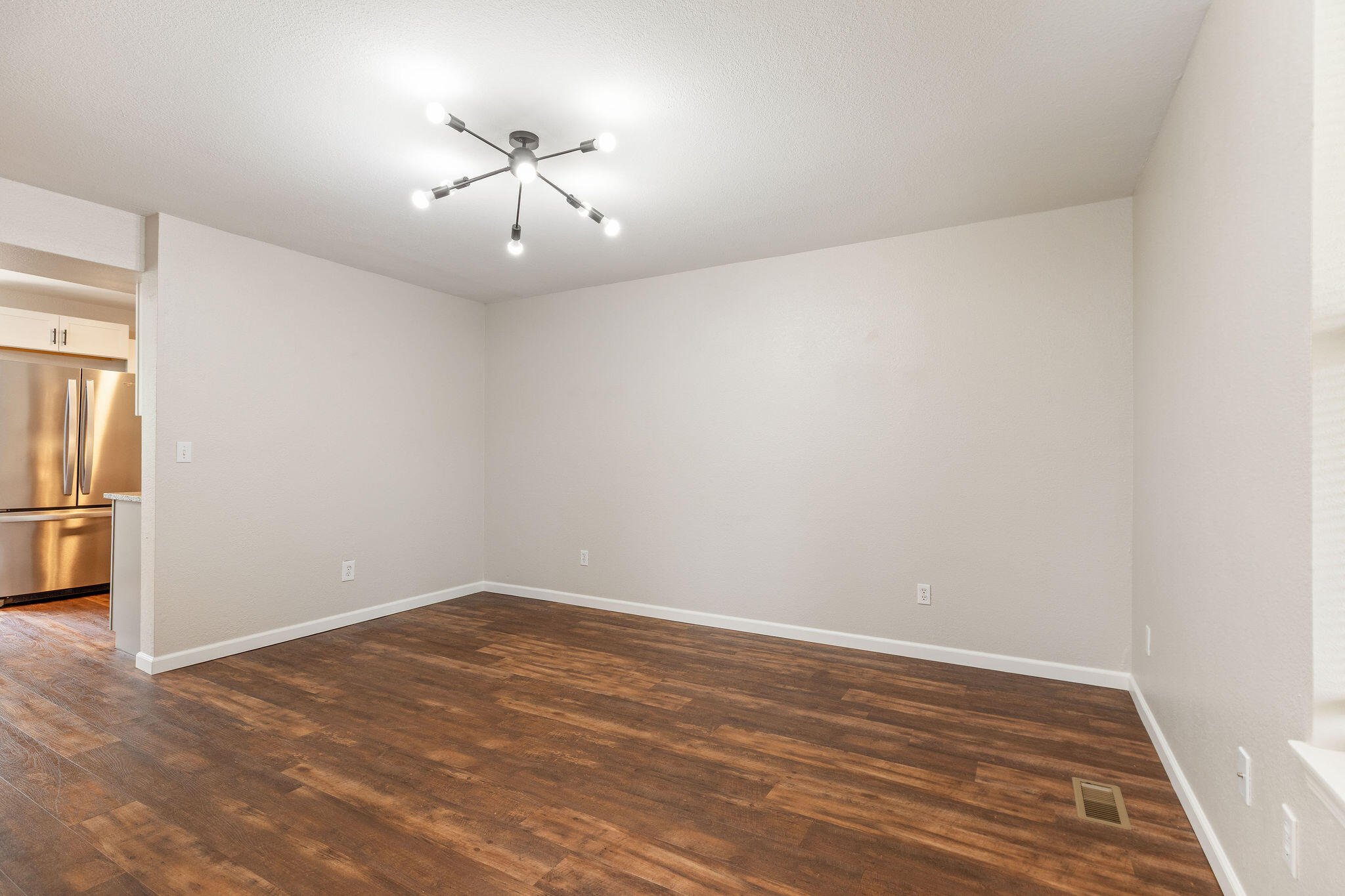 Photo 14 - Residential for sale – 317-347  Hawthorne Street  Hollister, MO