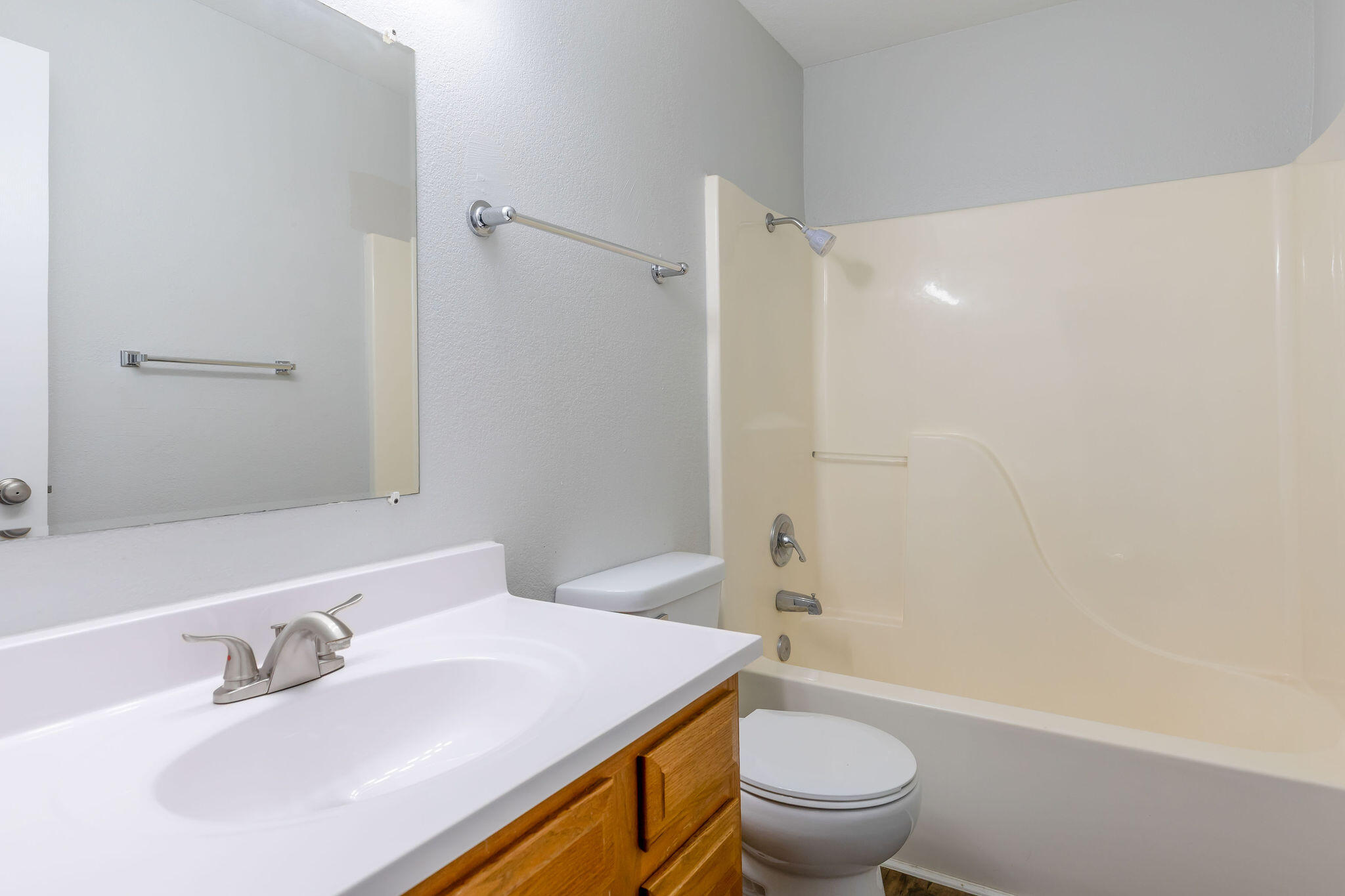Photo 36 - Residential for sale – 317-347  Hawthorne Street  Hollister, MO