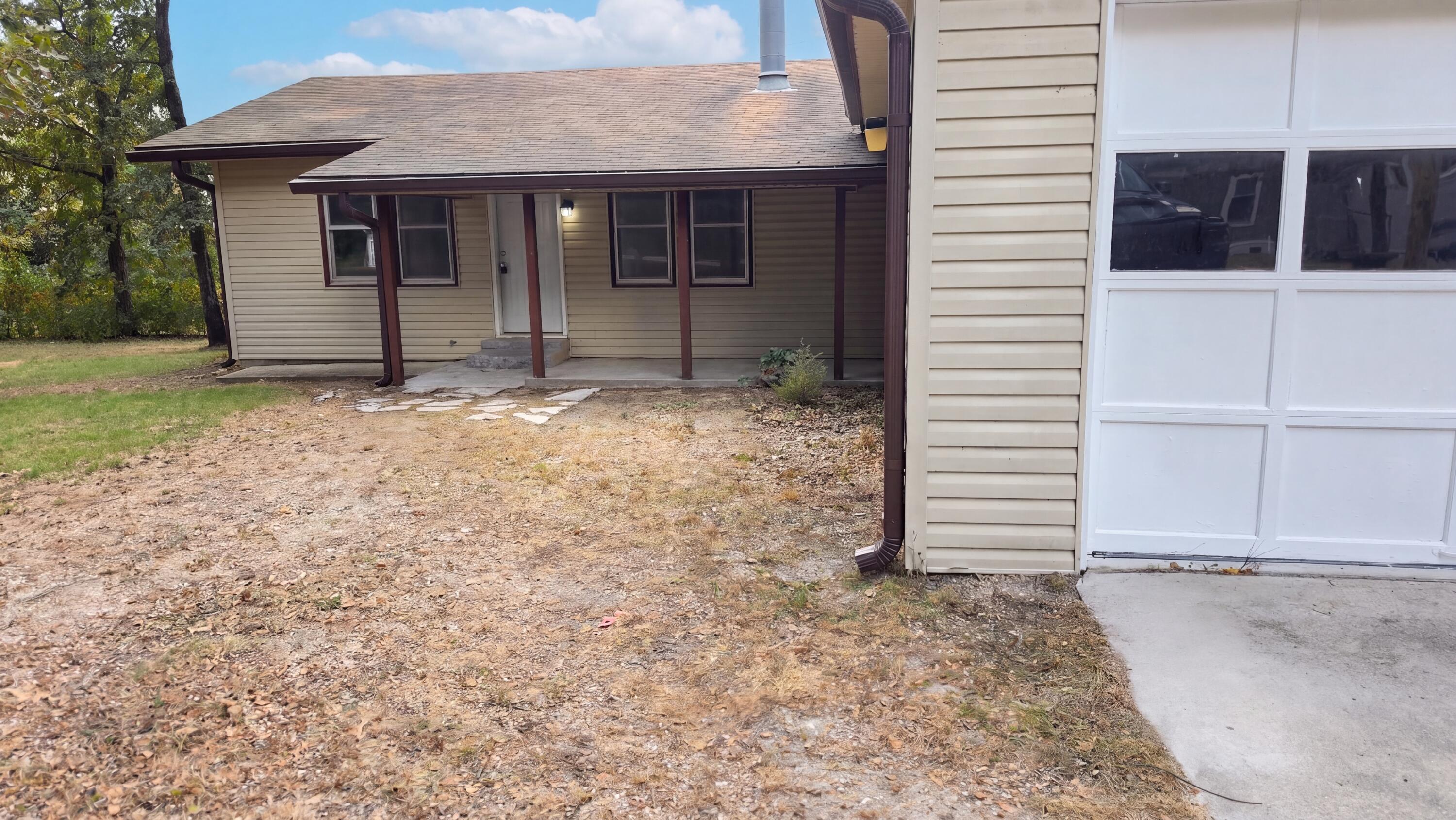 Photo 10 - Residential for sale – 22182  County Road 288   Pittsburg, MO
