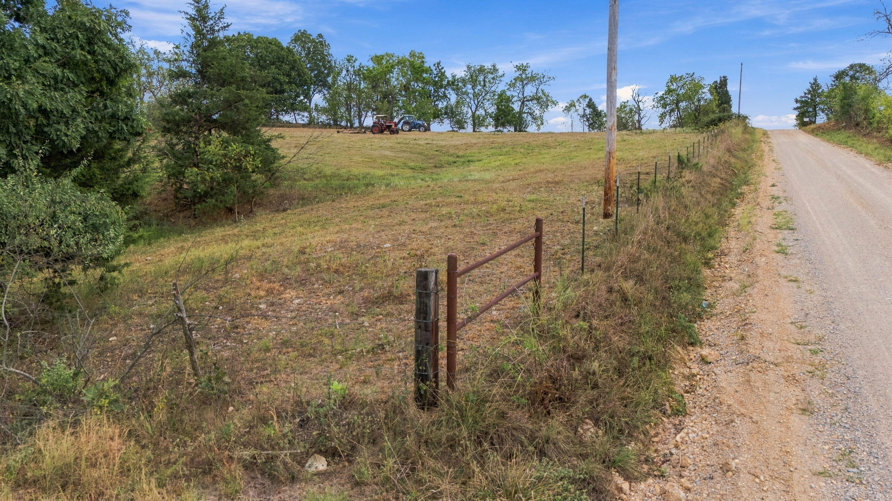 Photo 14 - Farm for sale – 3953  County Road 4990   Willow Springs, MO