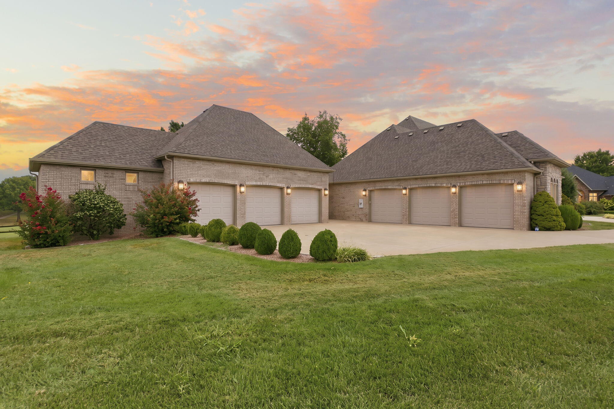 Photo 5 - Residential for sale – 4701 S Sedgewick Terrace Court  Springfield, MO