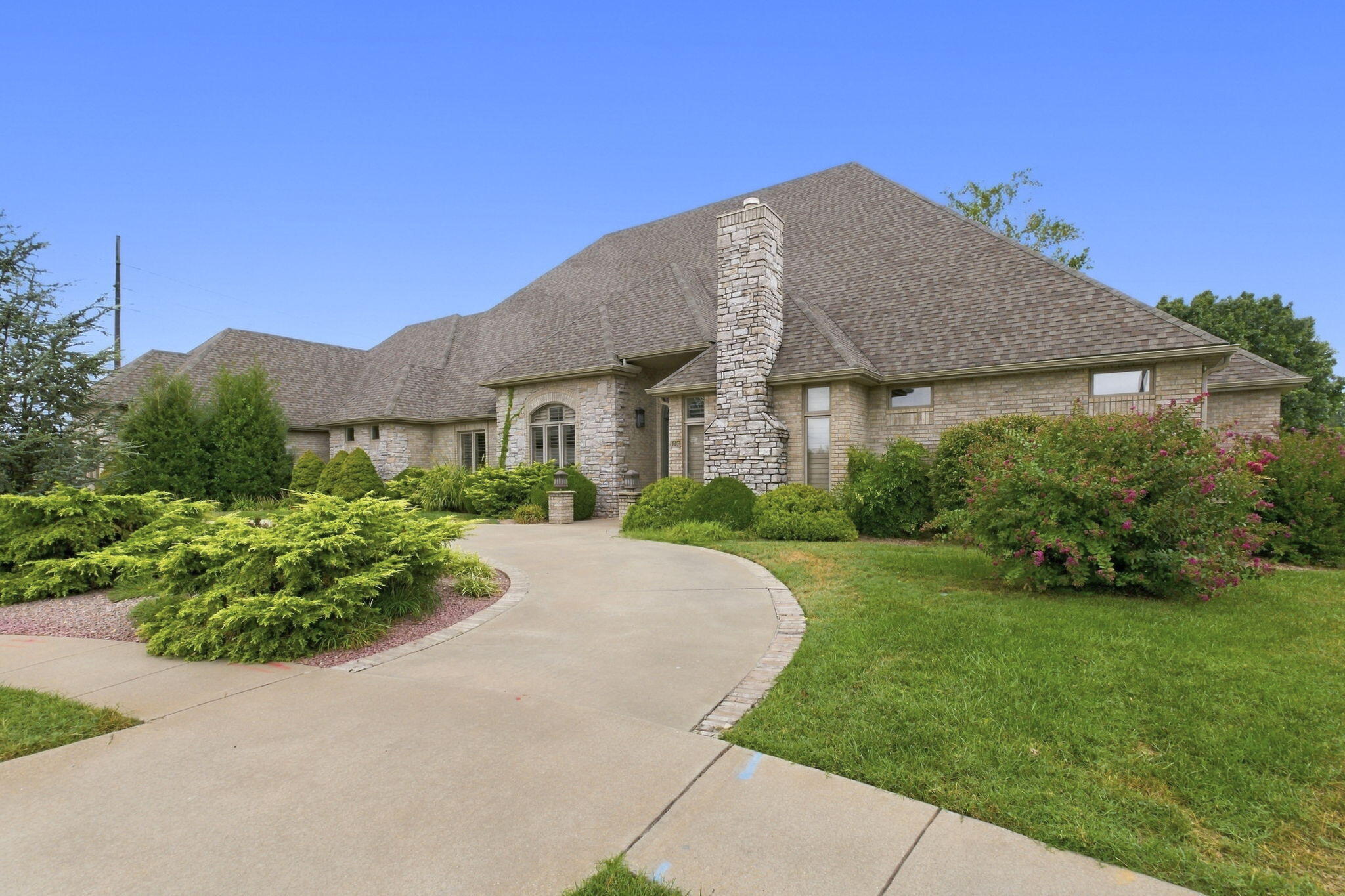 Photo 3 - Residential for sale – 4701 S Sedgewick Terrace Court  Springfield, MO