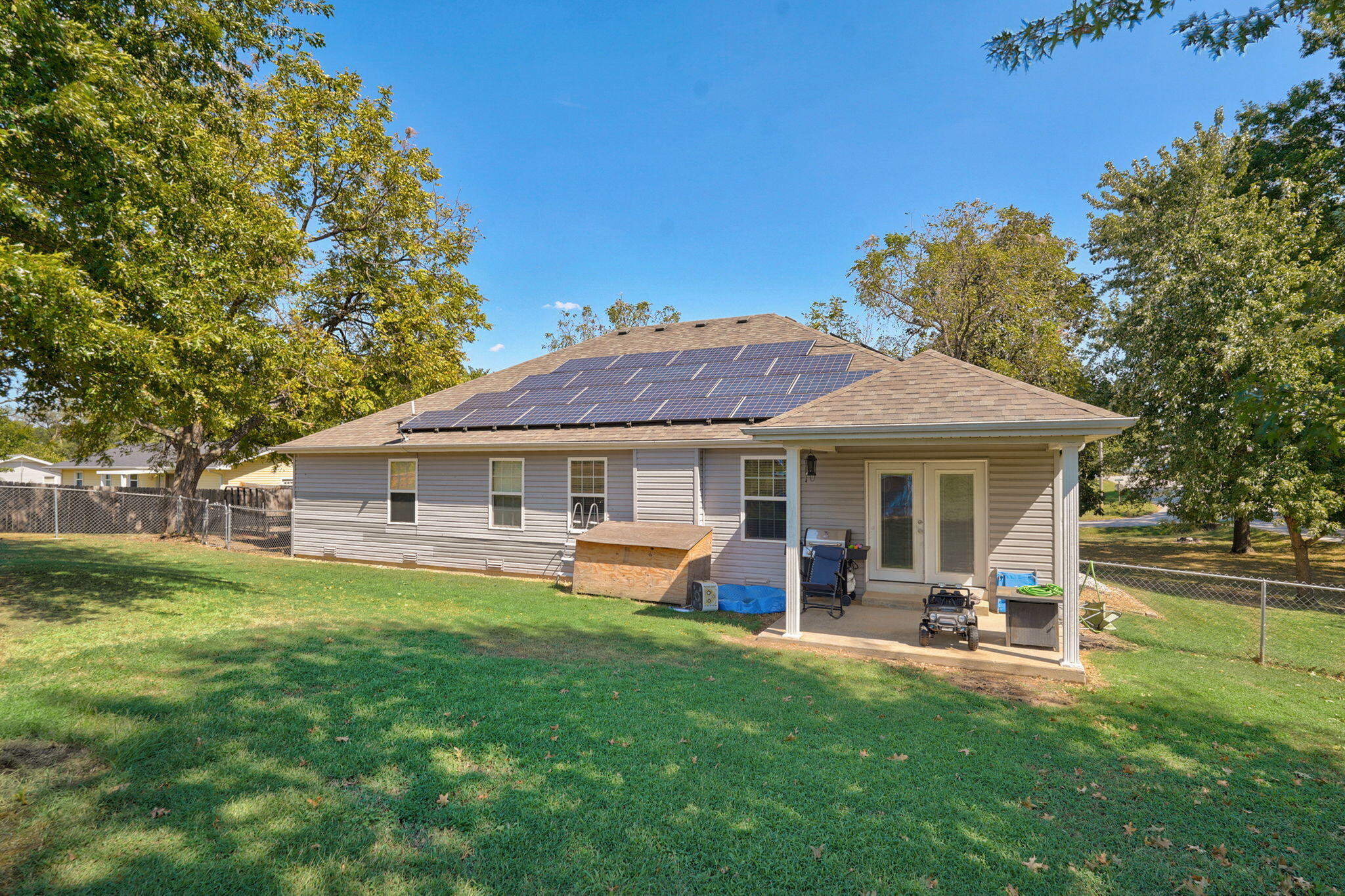 Photo 5 - Residential for sale – 417 N Sunset Avenue  Bolivar, MO