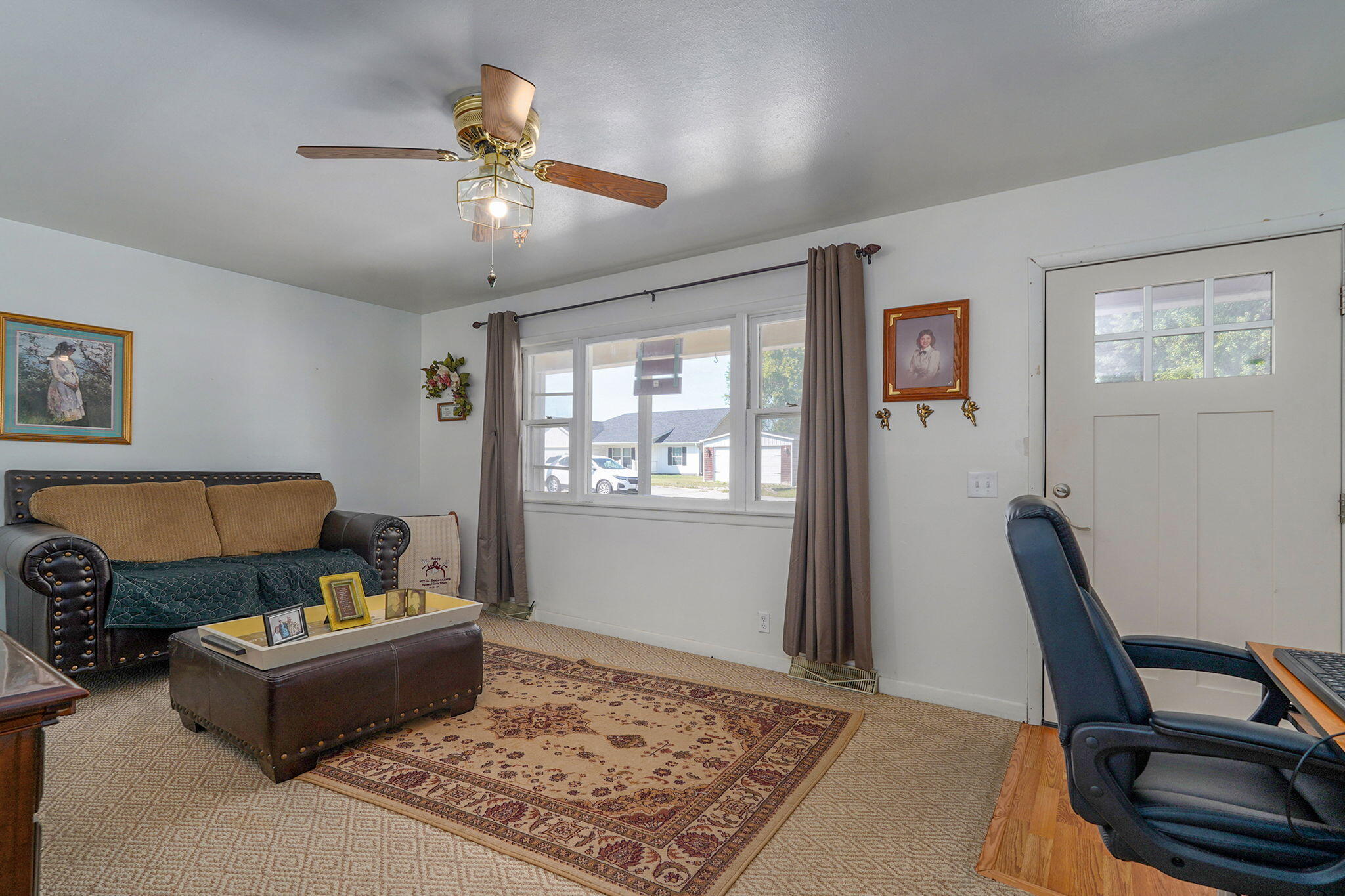 Photo 3 - Residential for sale – 1344  Woodlawn Avenue  Mt Vernon, MO