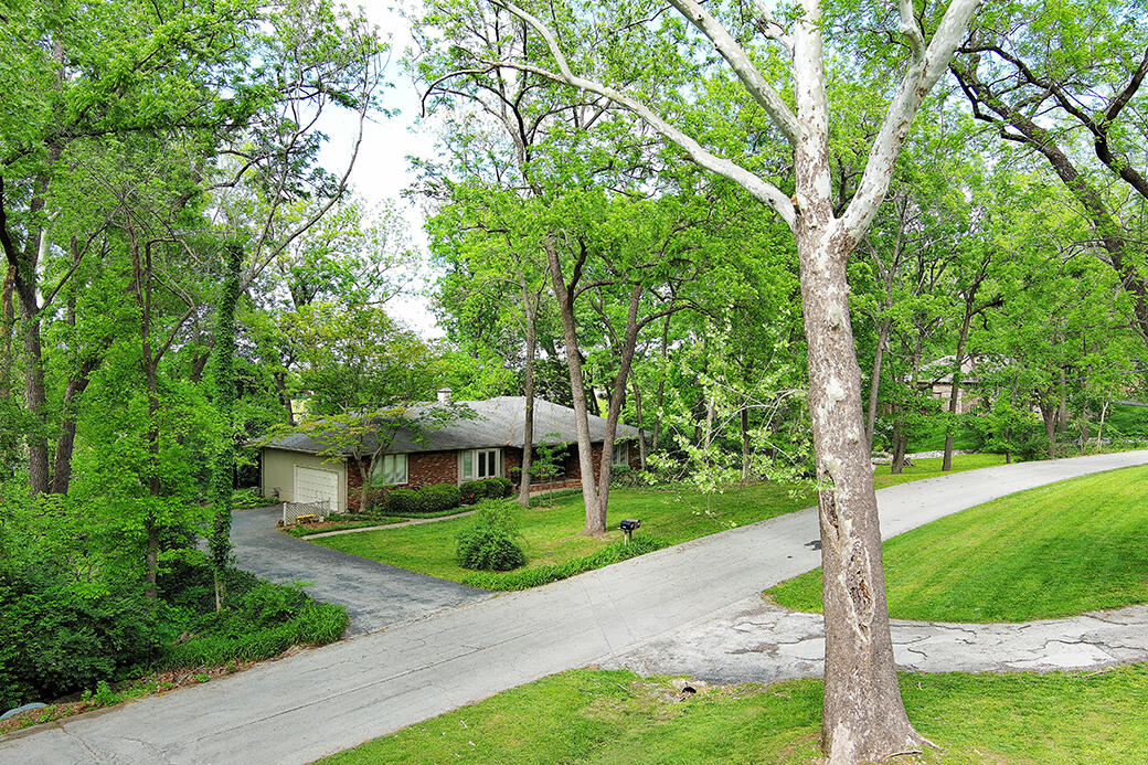Photo 3 - Residential for sale – 2615 E Melbourne Road  Springfield, MO