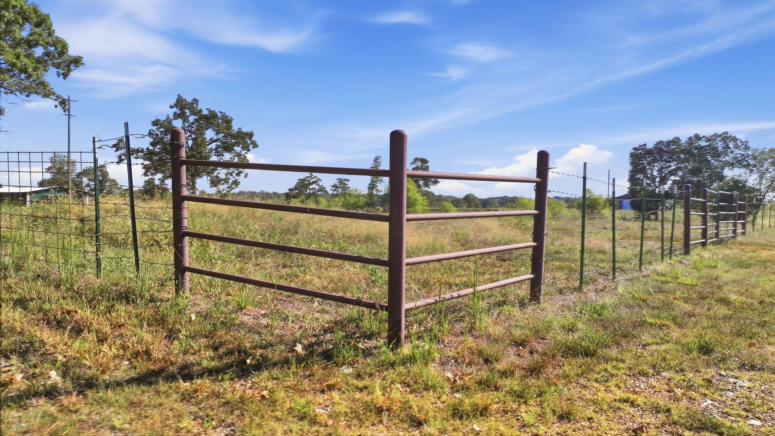 Photo 3 - Farm for sale – 1580  Highway 17   Summersville, MO
