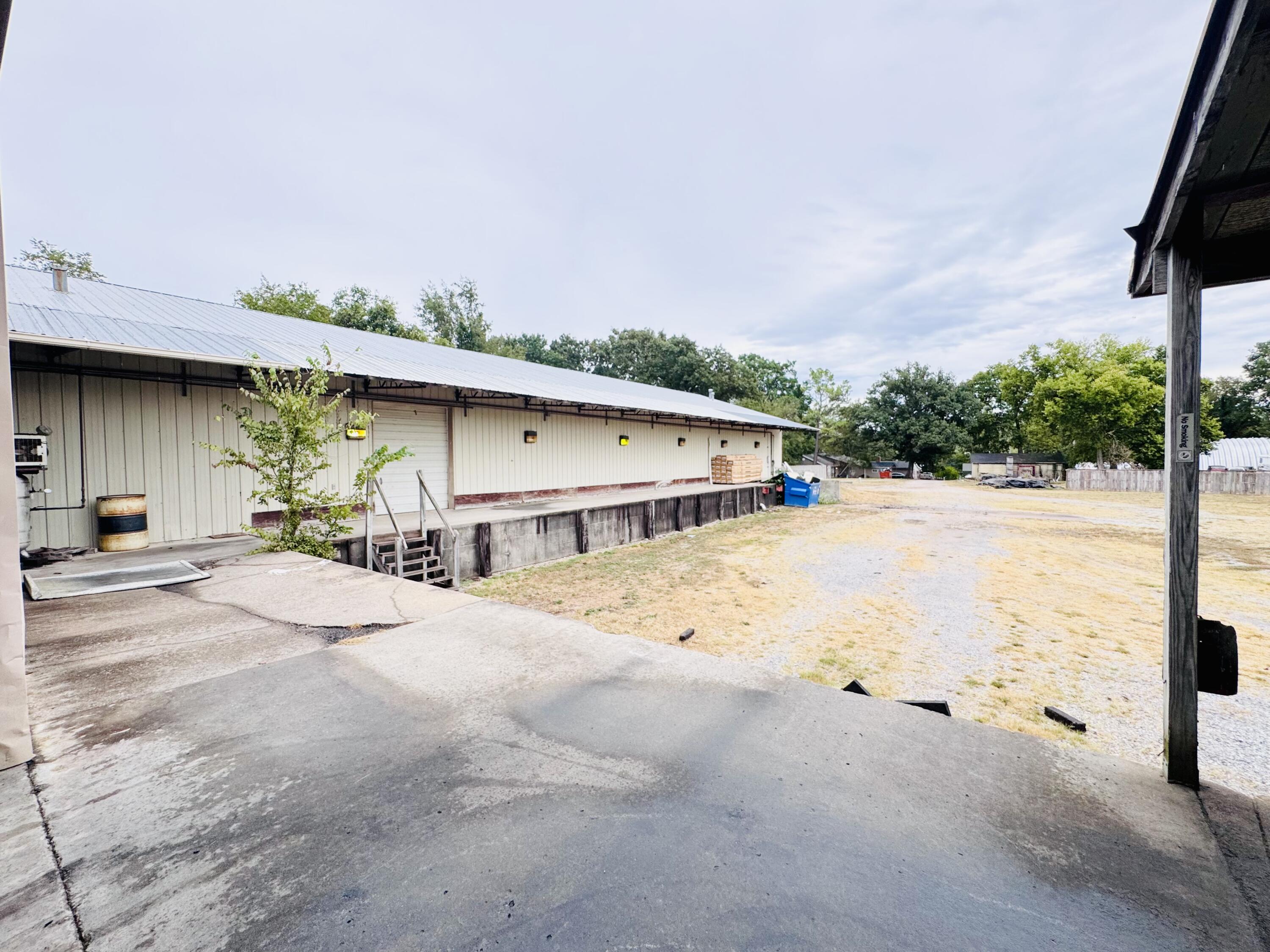 Photo 8 - Commercial Sale for sale – 75  Garvey Drive  Noel, MO