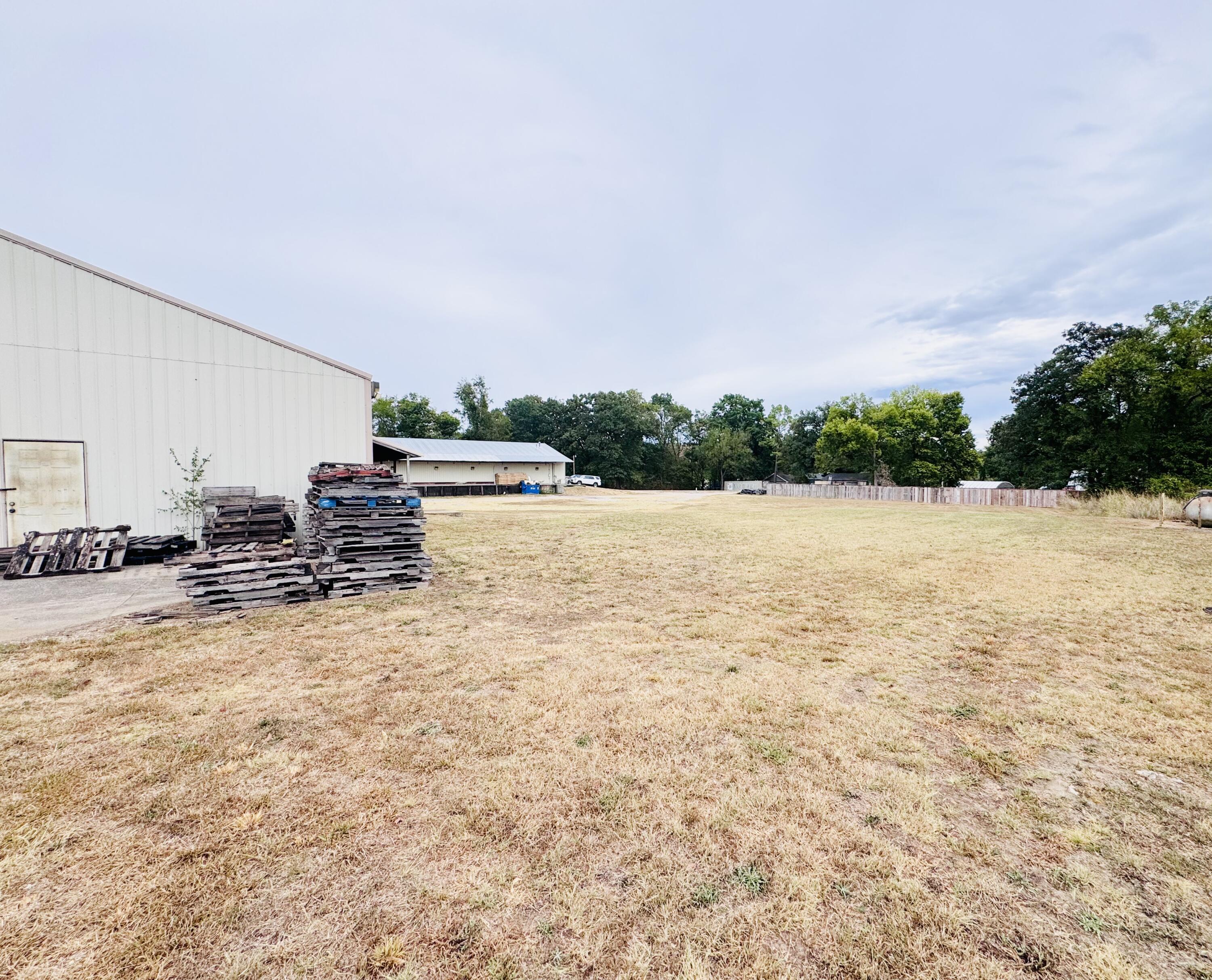 Photo 7 - Commercial Sale for sale – 75  Garvey Drive  Noel, MO