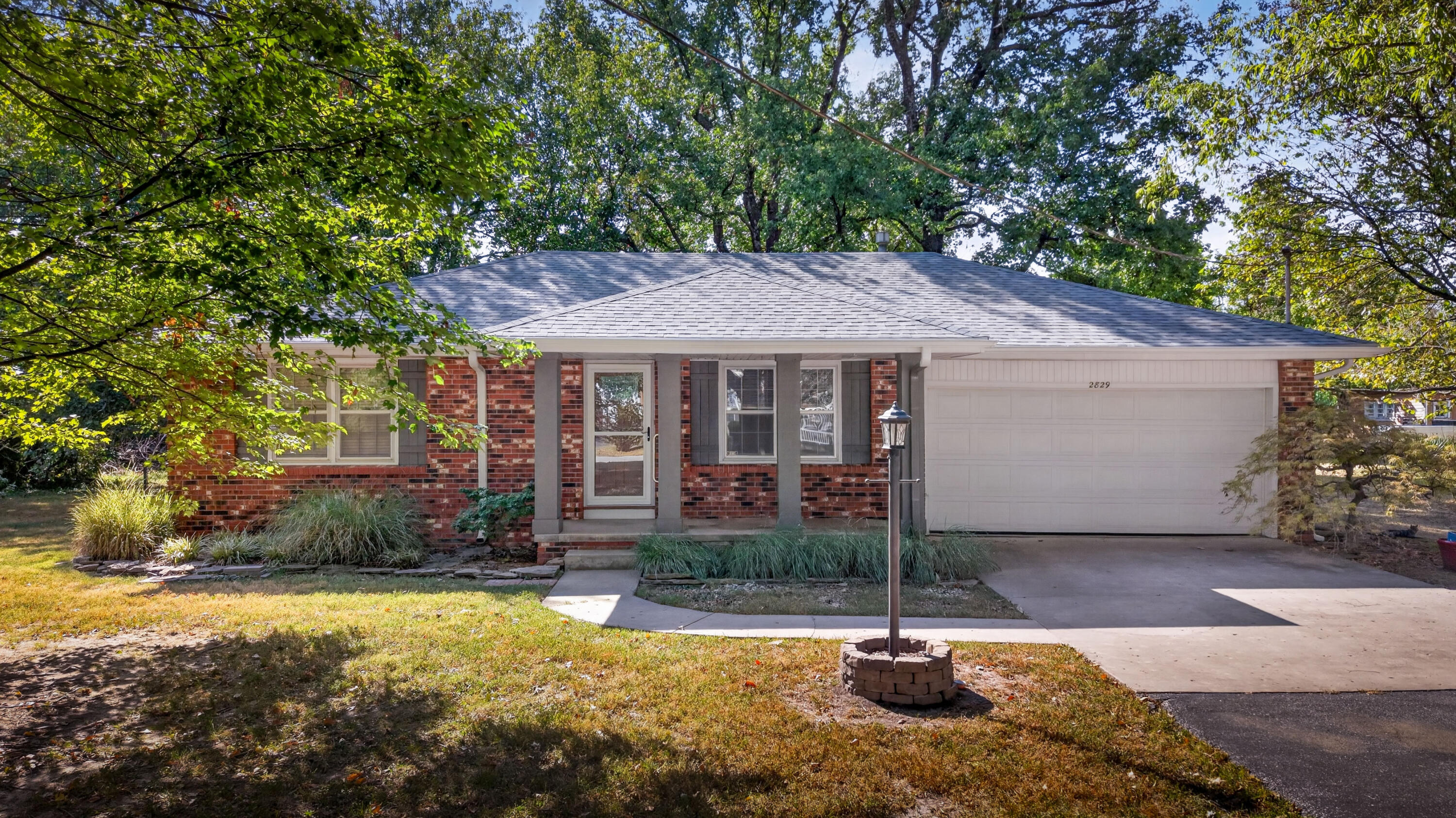 Photo 3 - Residential for sale – 2829 N Oakland Avenue  Springfield, MO