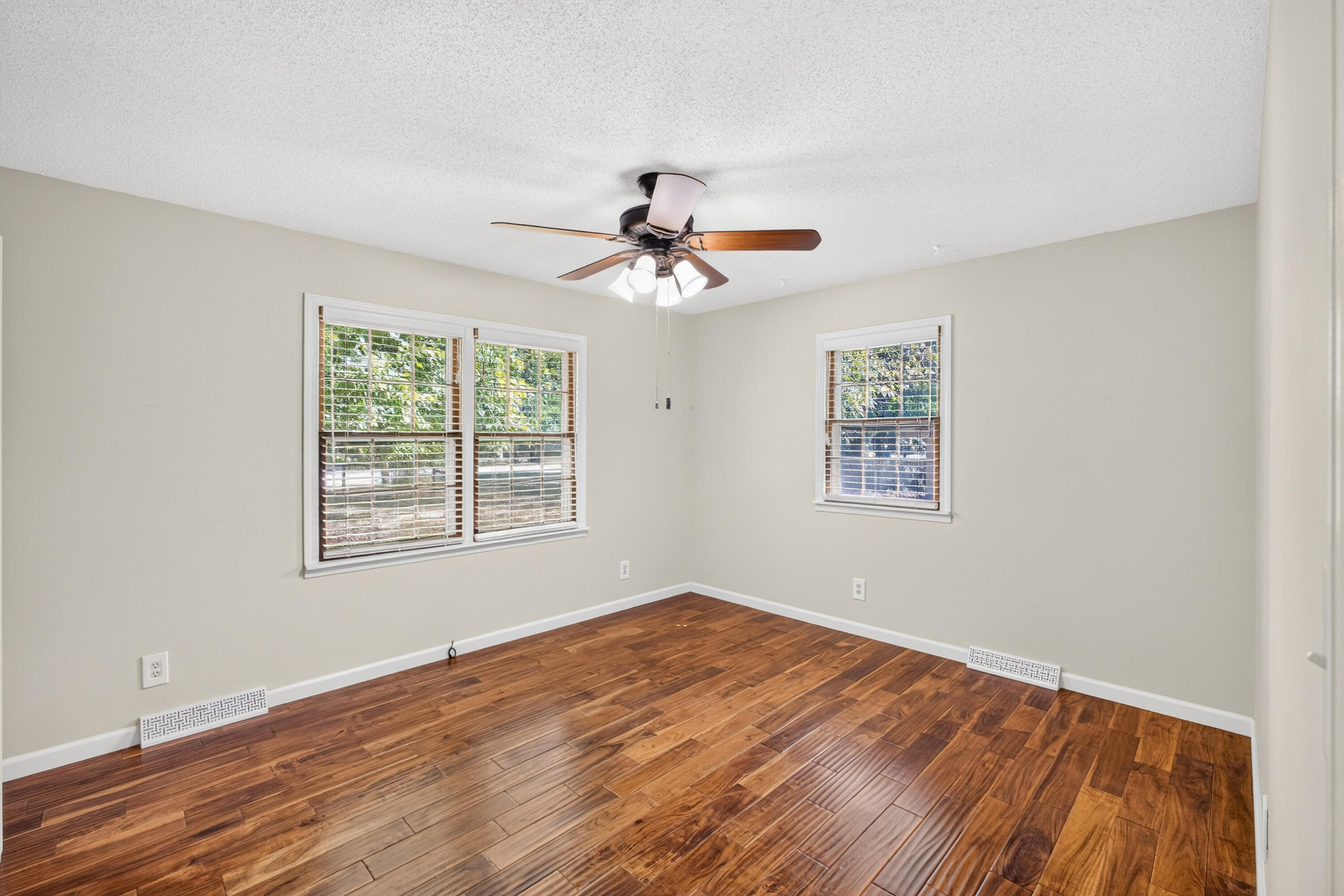 Photo 17 - Residential for sale – 2829 N Oakland Avenue  Springfield, MO