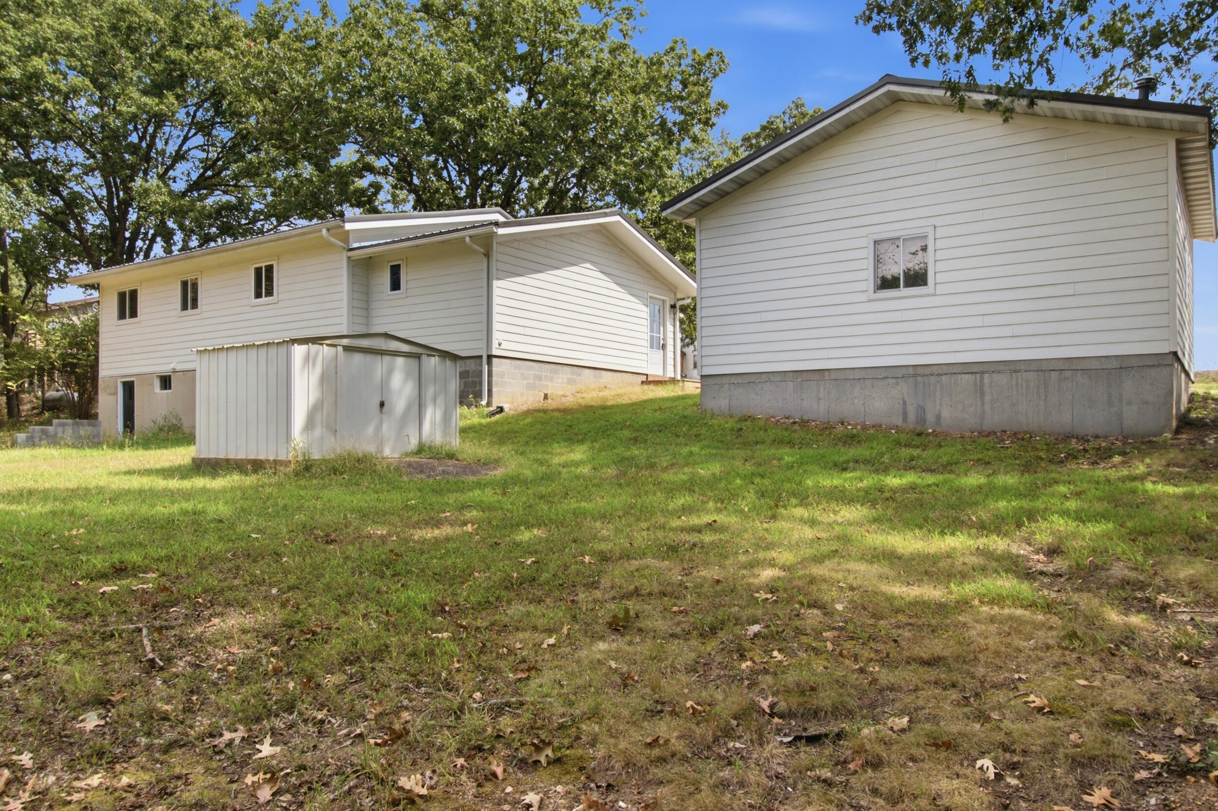 Photo 36 - Residential for sale – 689  Oak Hill Drive   Houston, MO