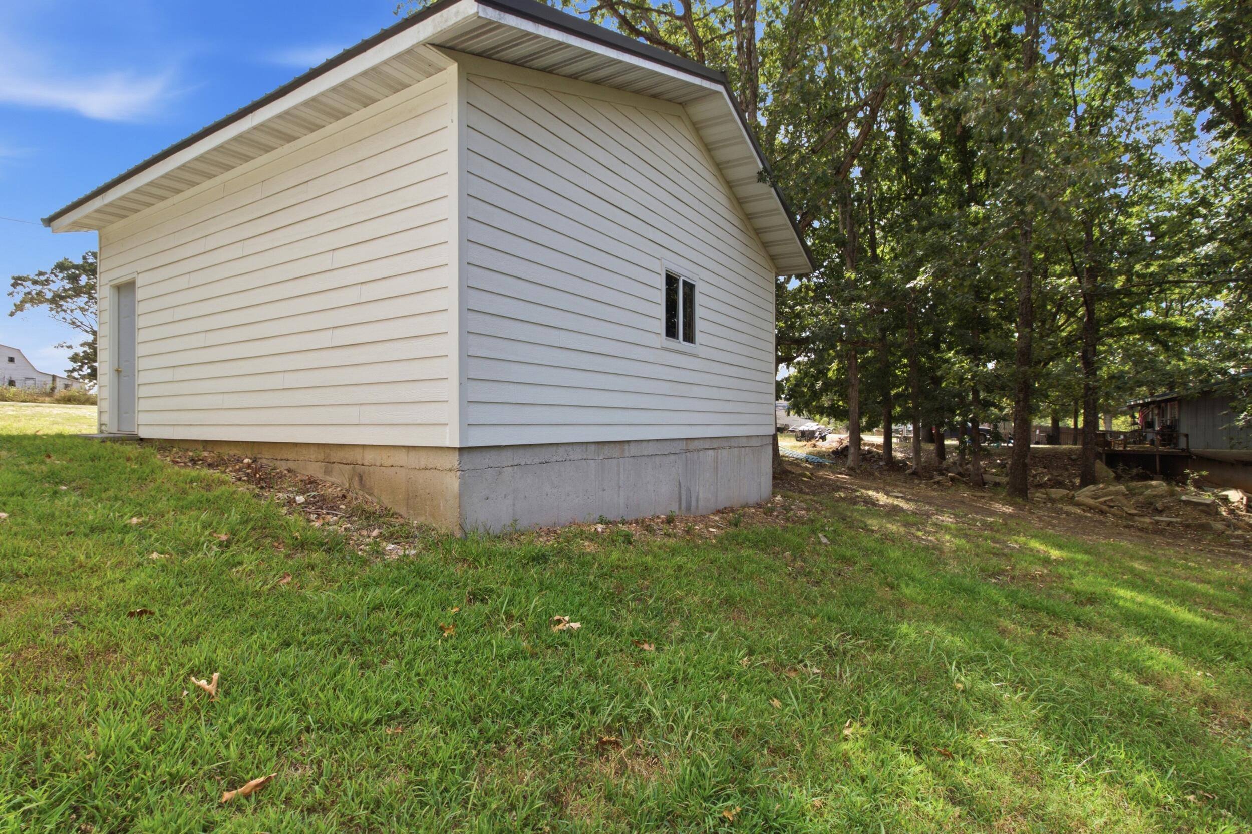 Photo 37 - Residential for sale – 689  Oak Hill Drive   Houston, MO