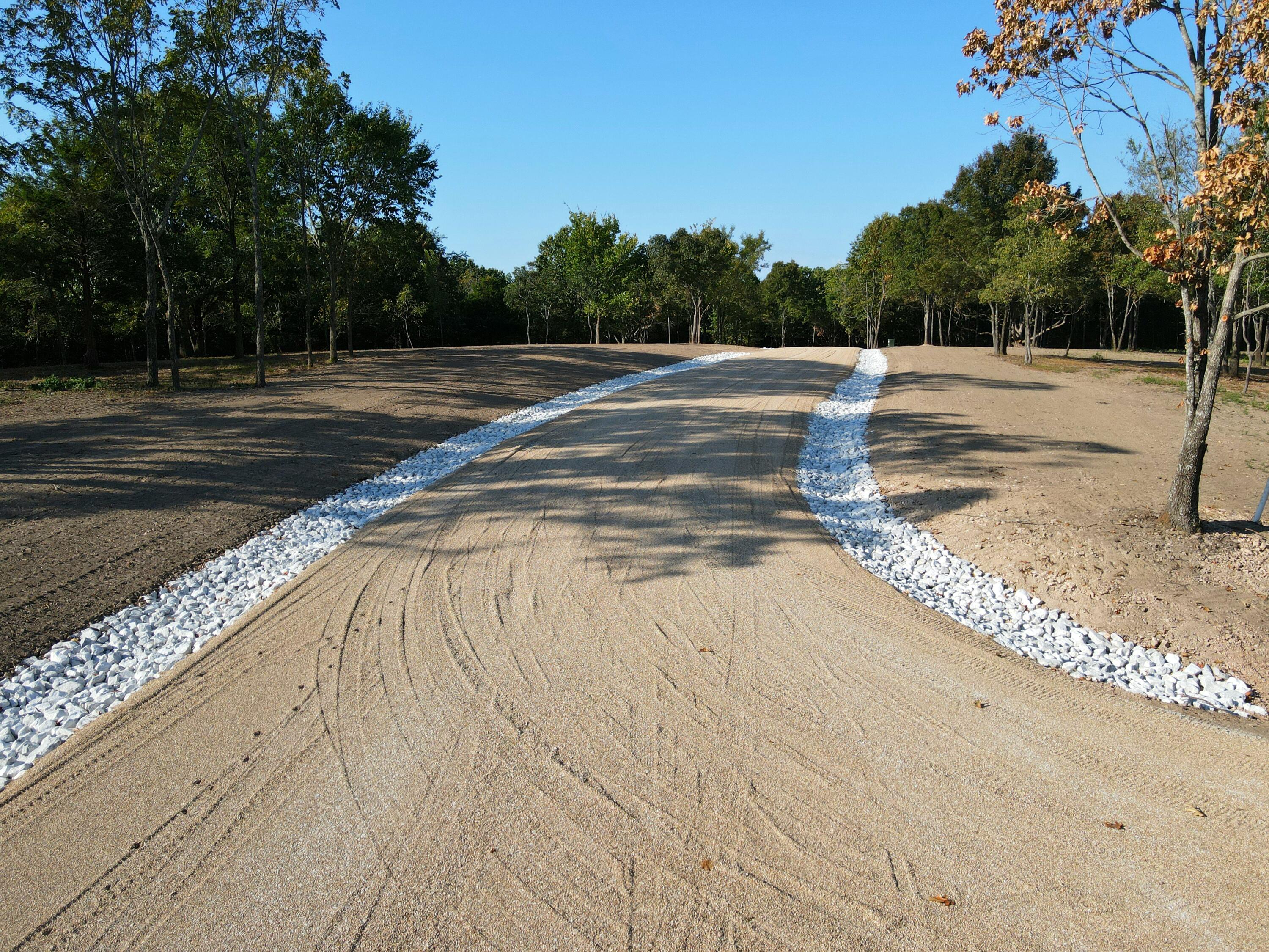Photo 3 - Land for sale – Lot 2  Whispering Windings Court   Walnut Shade, MO