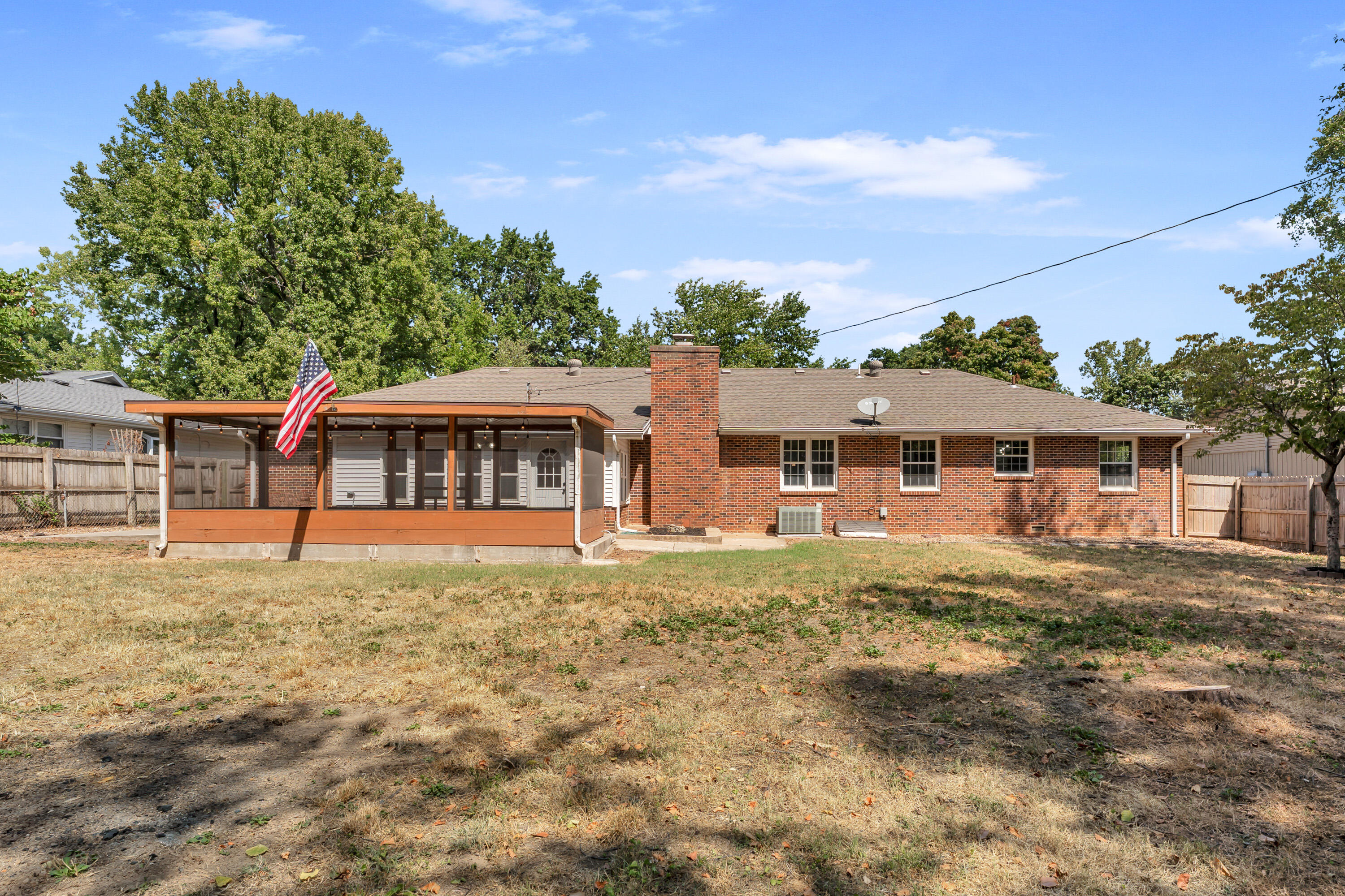 Photo 31 - Residential for sale – 844 W Maplewood Street  Springfield, MO