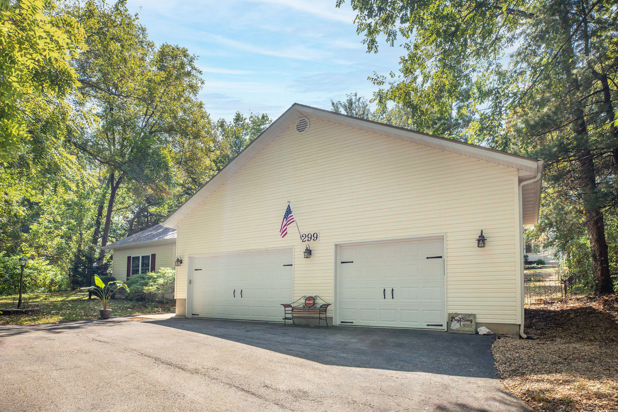 Photo 3 - Residential for sale – 299  River Point Road  Hollister, MO