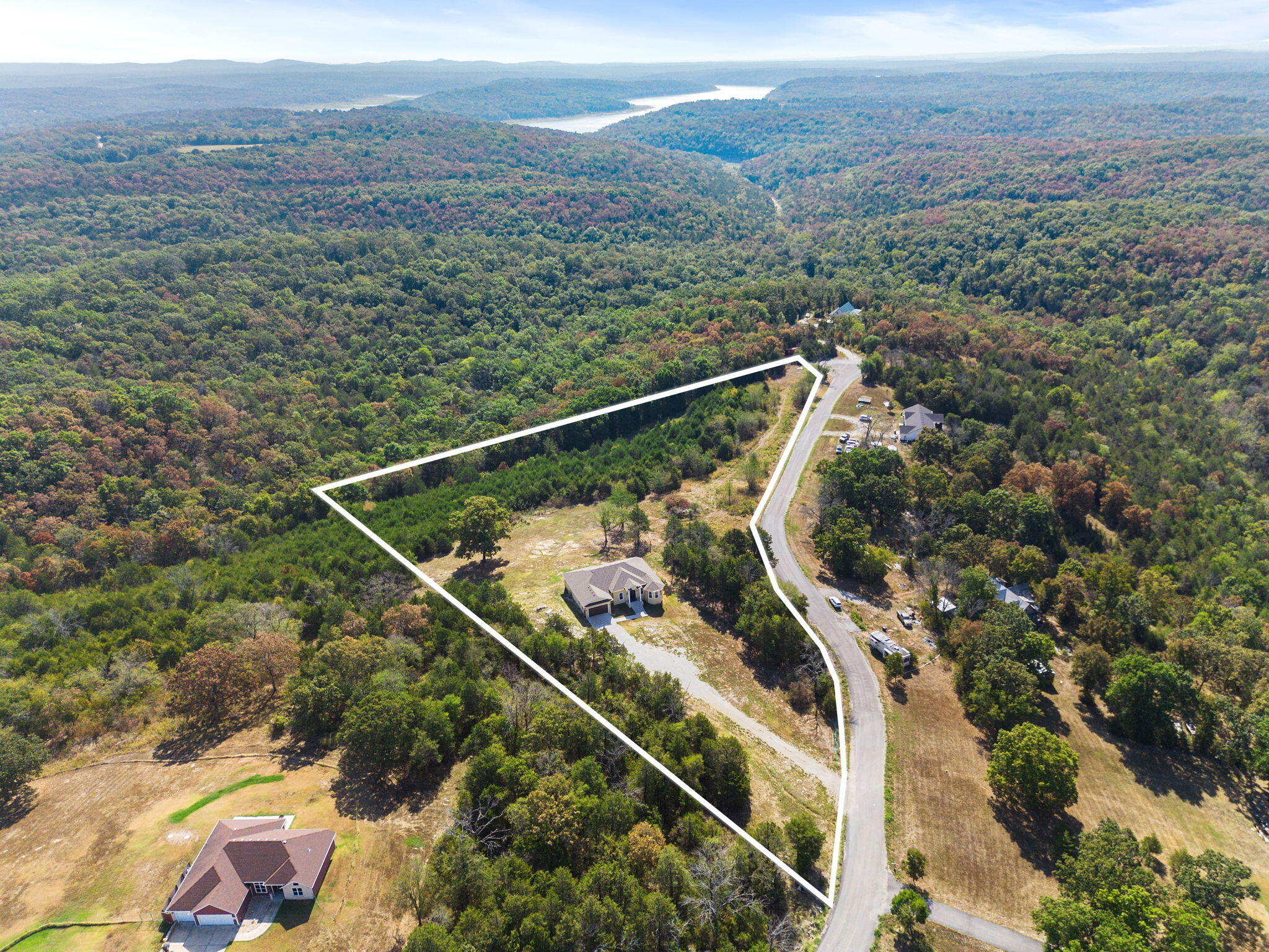 Photo 5 - Residential for sale – 575  Wellington Parkway  Kirbyville, MO