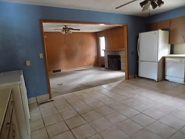 Photo 4 - Residential for sale – 606 E Wayland Street  Springfield, MO