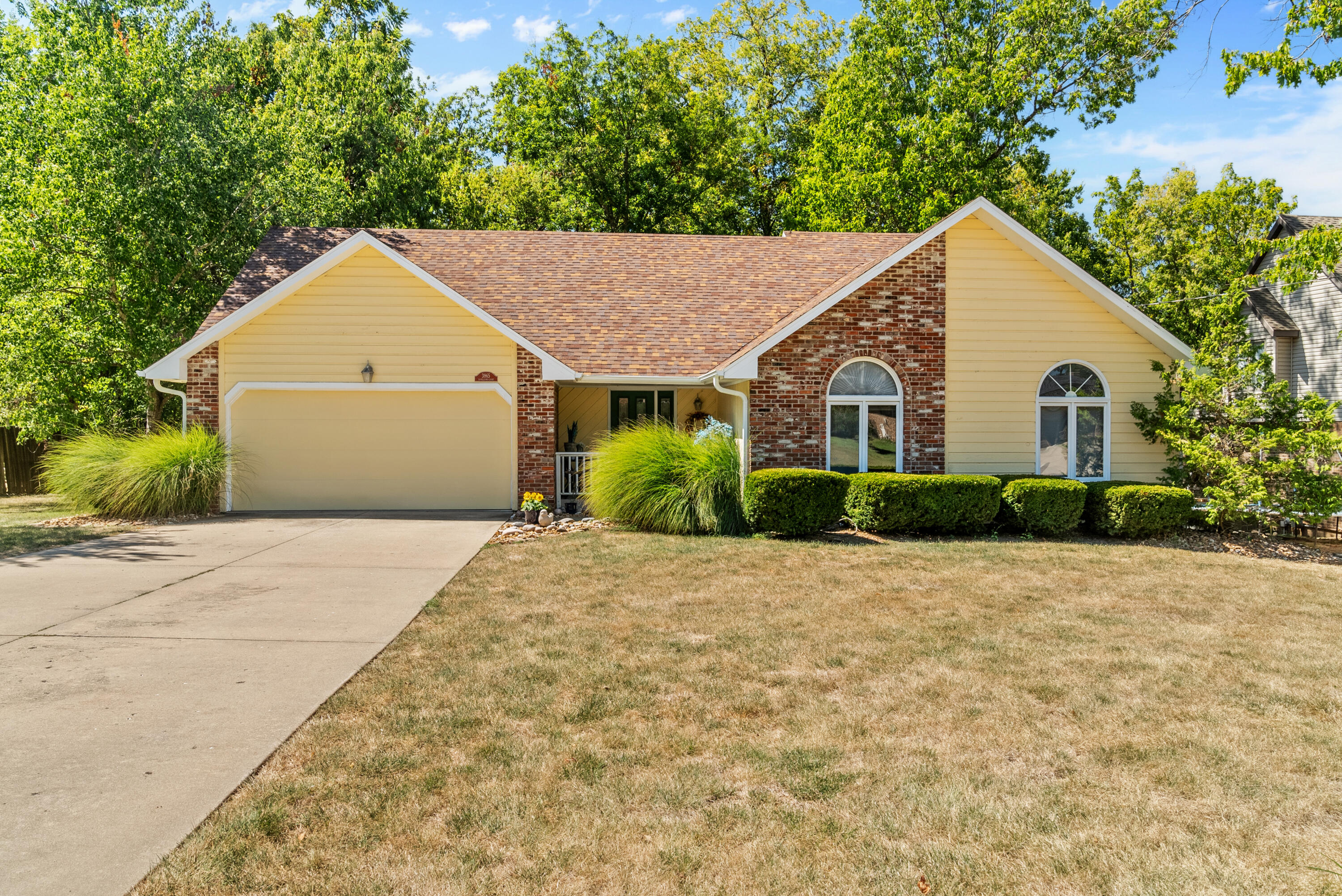 Photo 3 - Residential for sale – 3865 N Williams Court  Springfield, MO