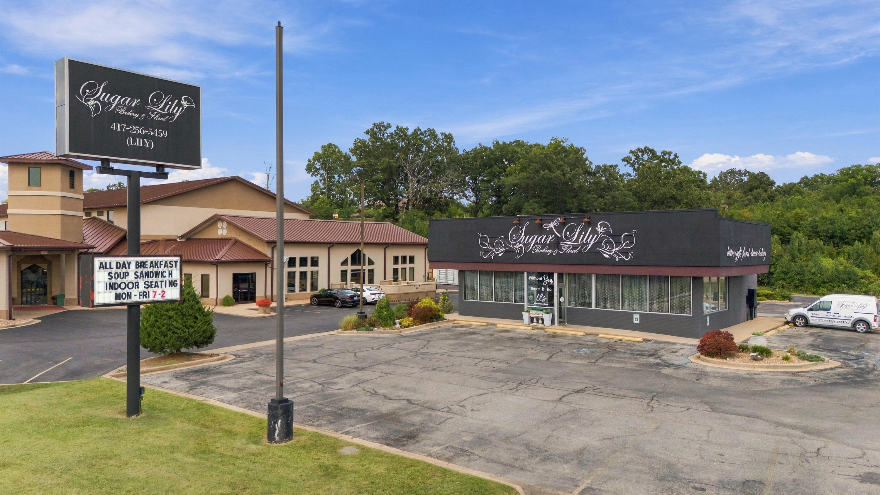 Photo 2 - Commercial Sale for sale – 210  Jan Howard Expressway  West Plains, MO