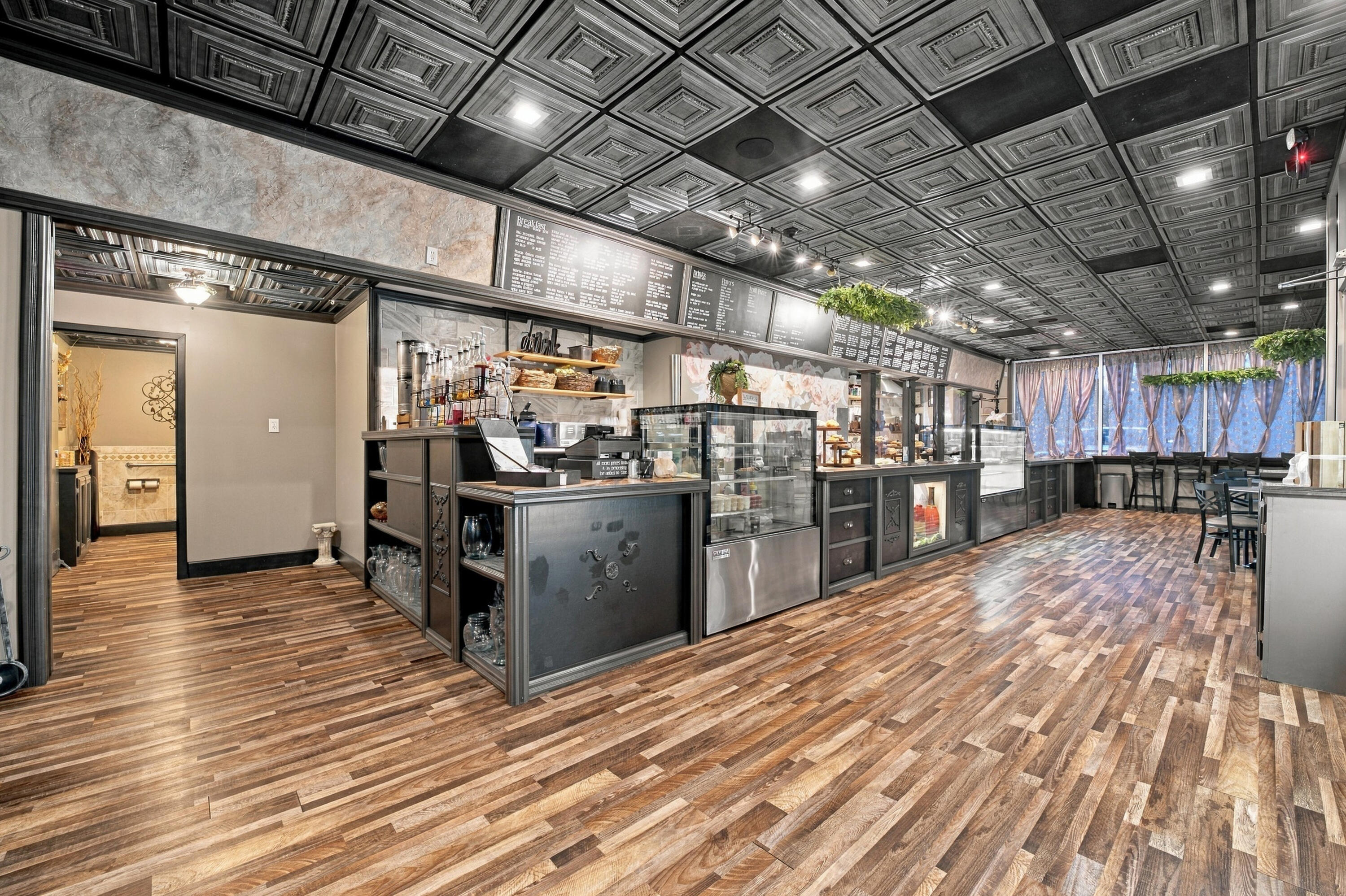 Photo 13 - Commercial Sale for sale – 210  Jan Howard Expressway  West Plains, MO