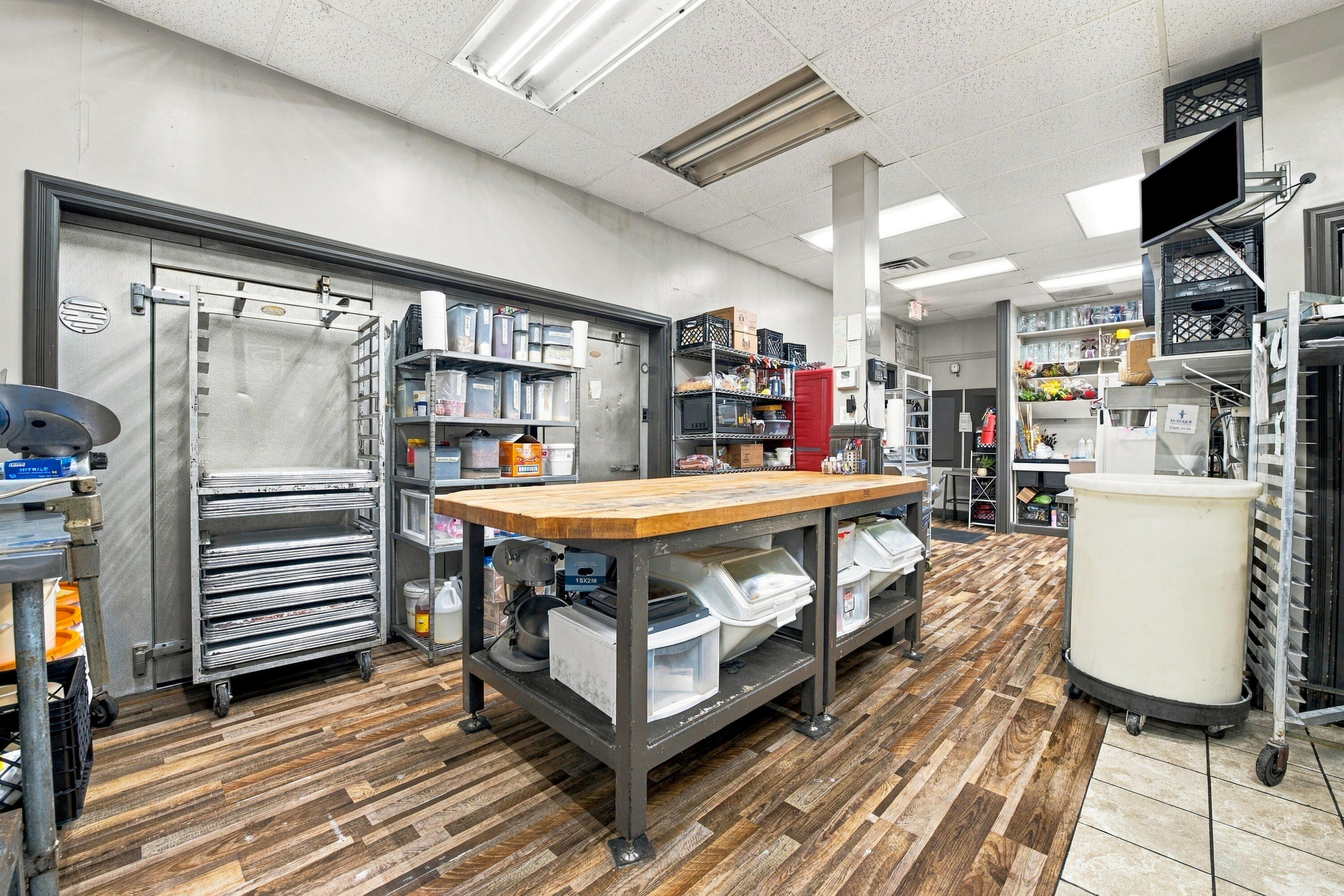 Photo 31 - Commercial Sale for sale – 210  Jan Howard Expressway  West Plains, MO
