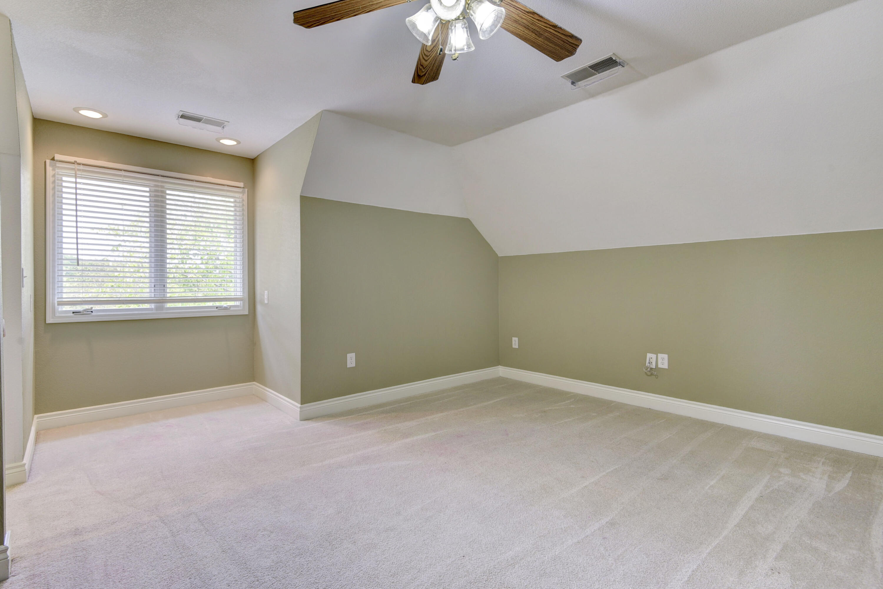 Photo 31 - Residential for sale – 309  Summerwood Drive  Branson, MO