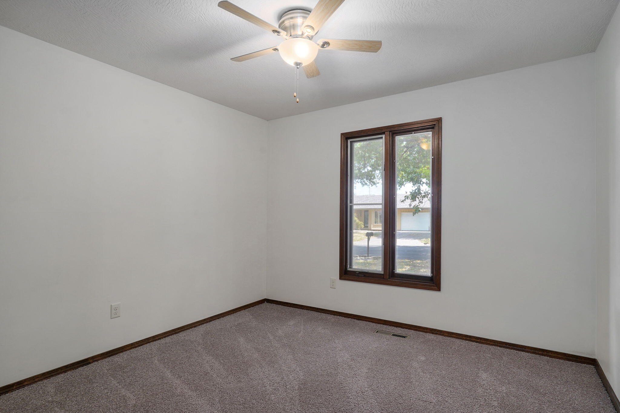 Photo 17 - Residential for sale – 1221 S John Avenue  Springfield, MO