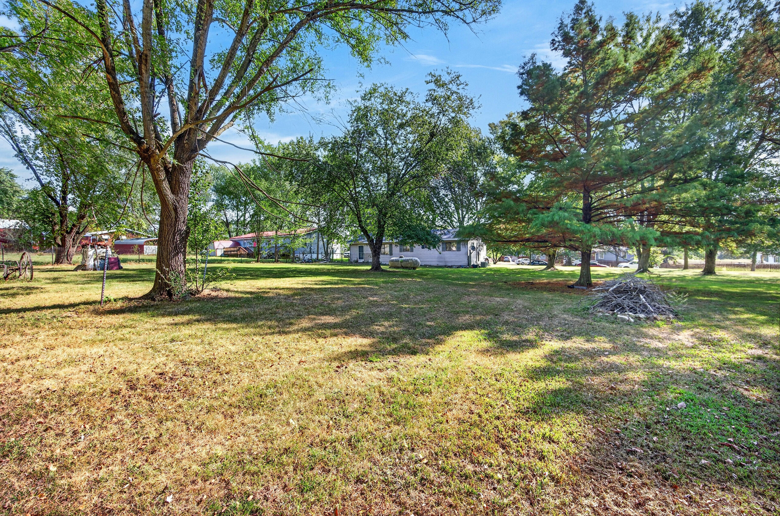Photo 5 - Residential for sale – 405 N Atlantic Street  Urbana, MO