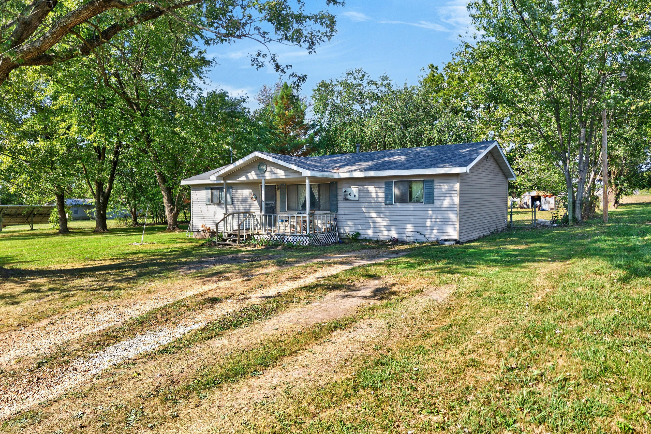 Photo 3 - Residential for sale – 405 N Atlantic Street  Urbana, MO