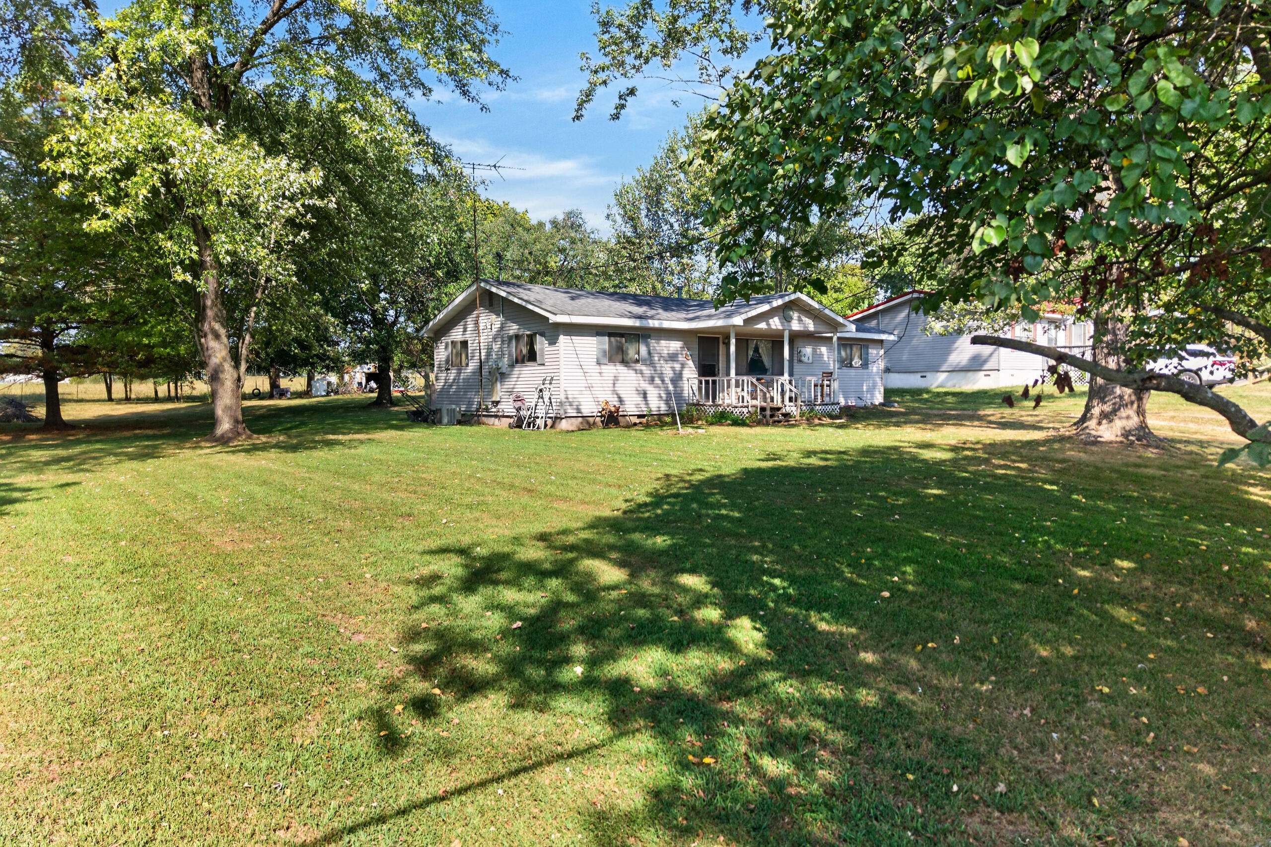 Photo 2 - Residential for sale – 405 N Atlantic Street  Urbana, MO