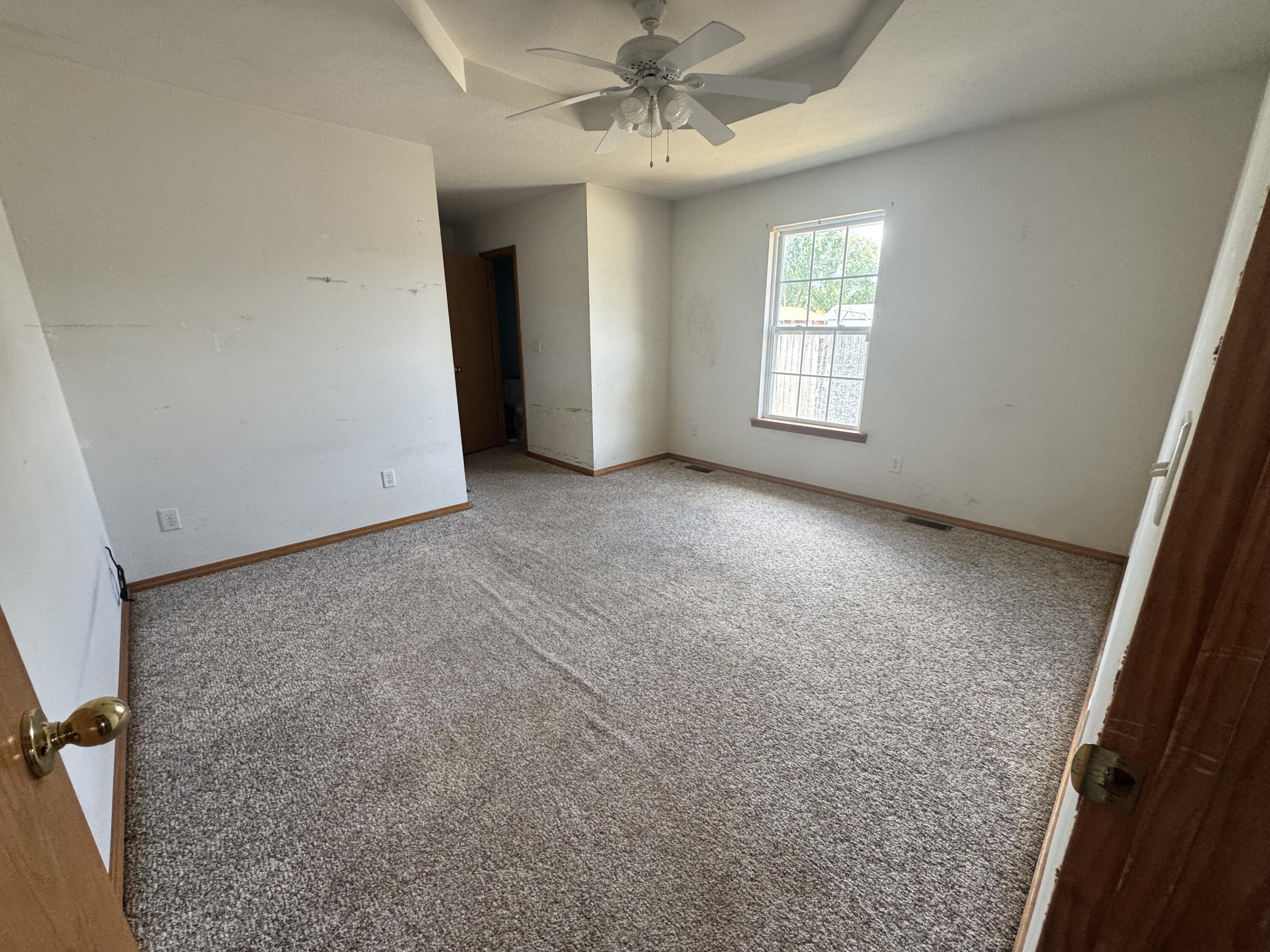 Photo 7 - Residential for sale – 114  Canon Avenue  Clever, MO