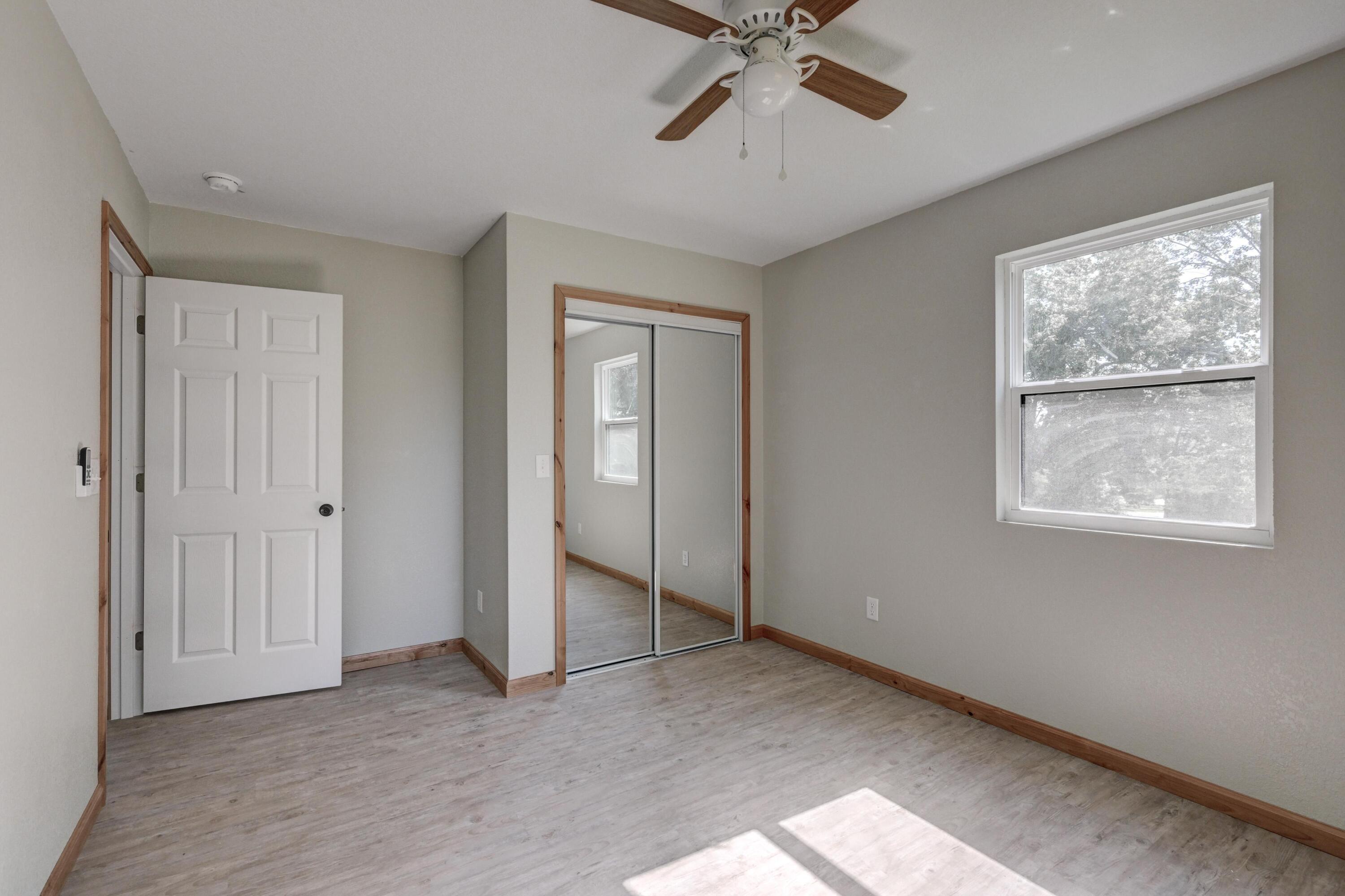 Photo 30 - Residential Income for sale – 717  Benham Avenue  Neosho, MO