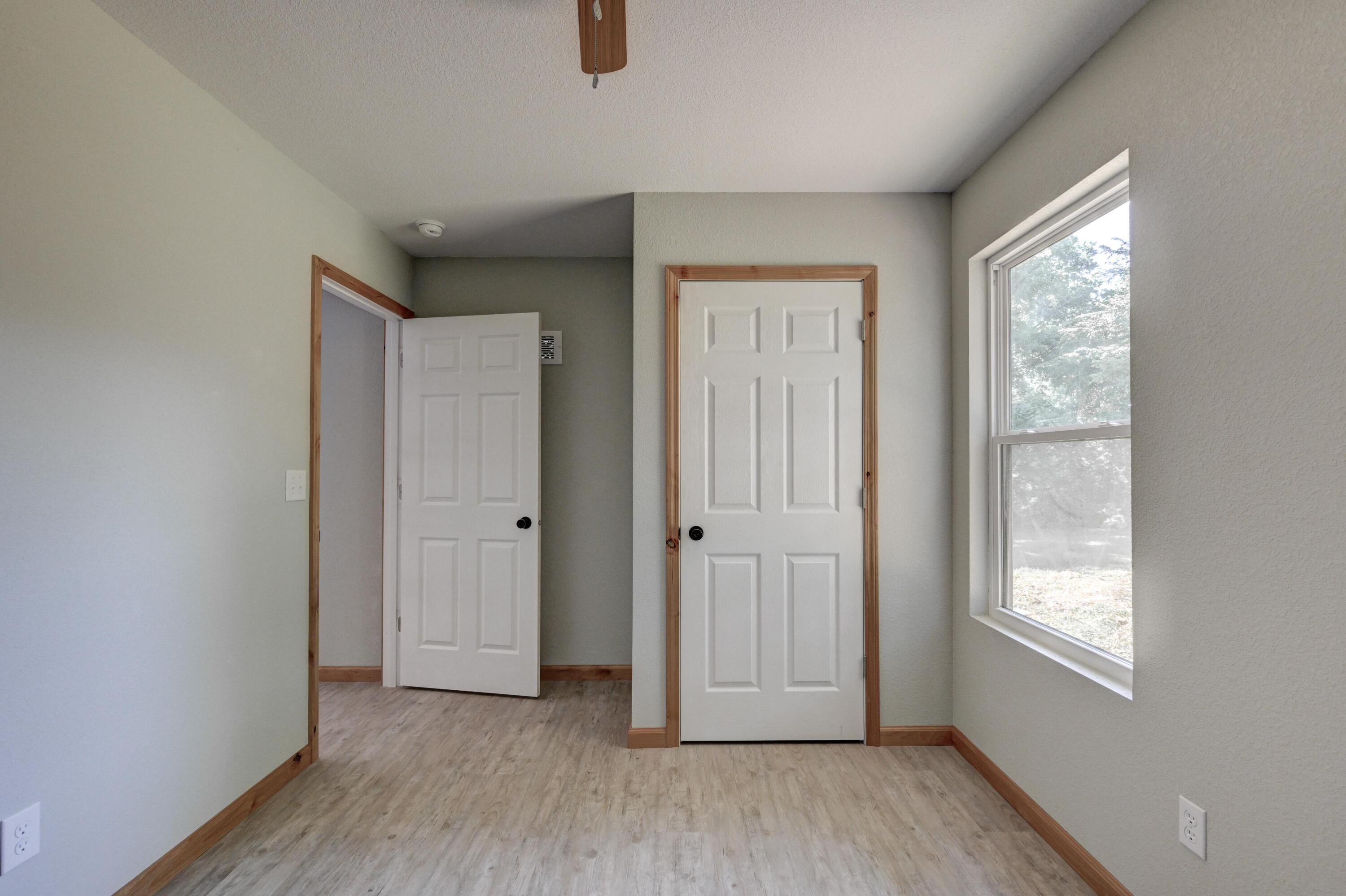 Photo 33 - Residential Income for sale – 717  Benham Avenue  Neosho, MO