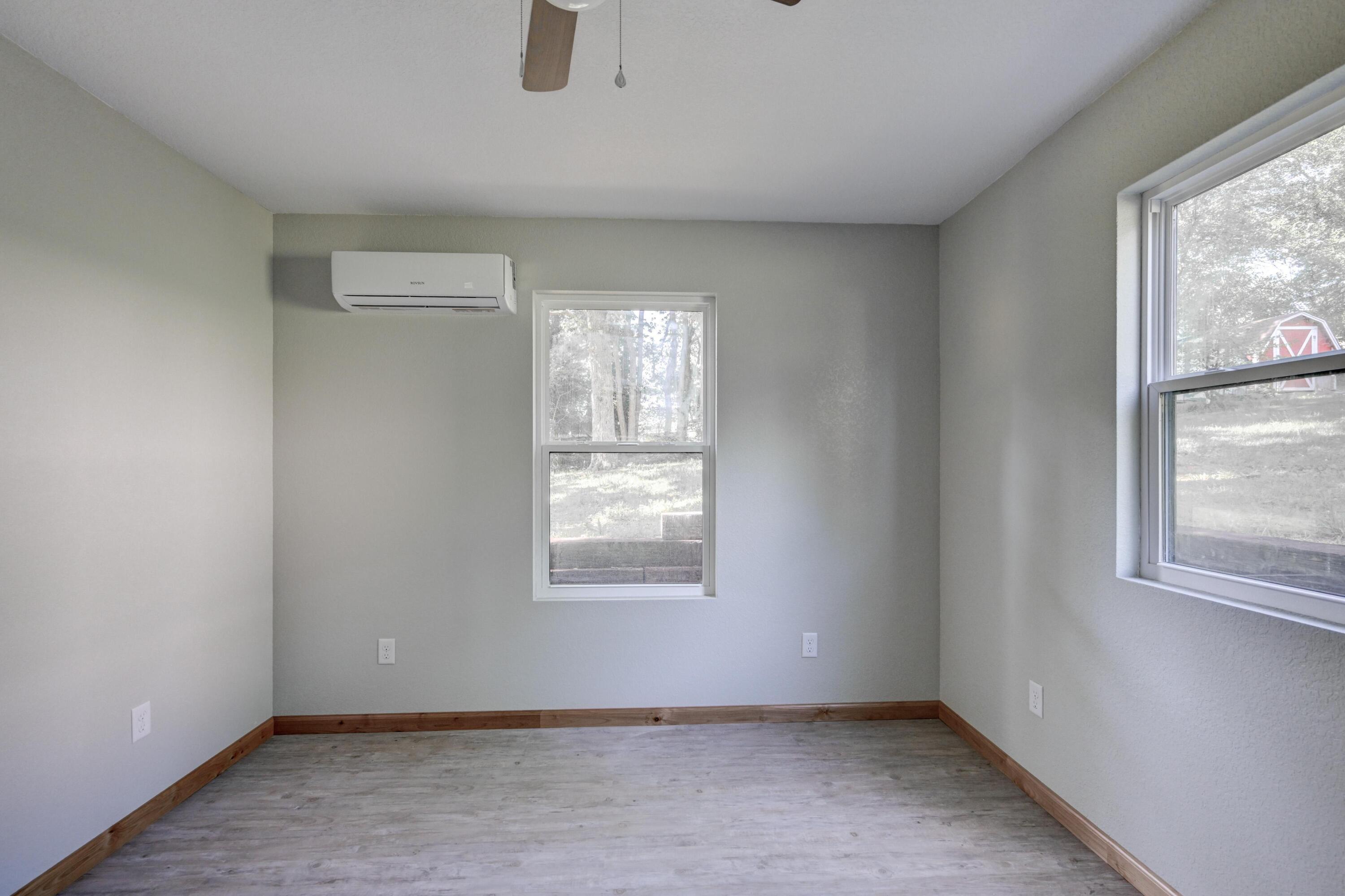 Photo 14 - Commercial Sale for sale – 717  Benham Avenue  Neosho, MO