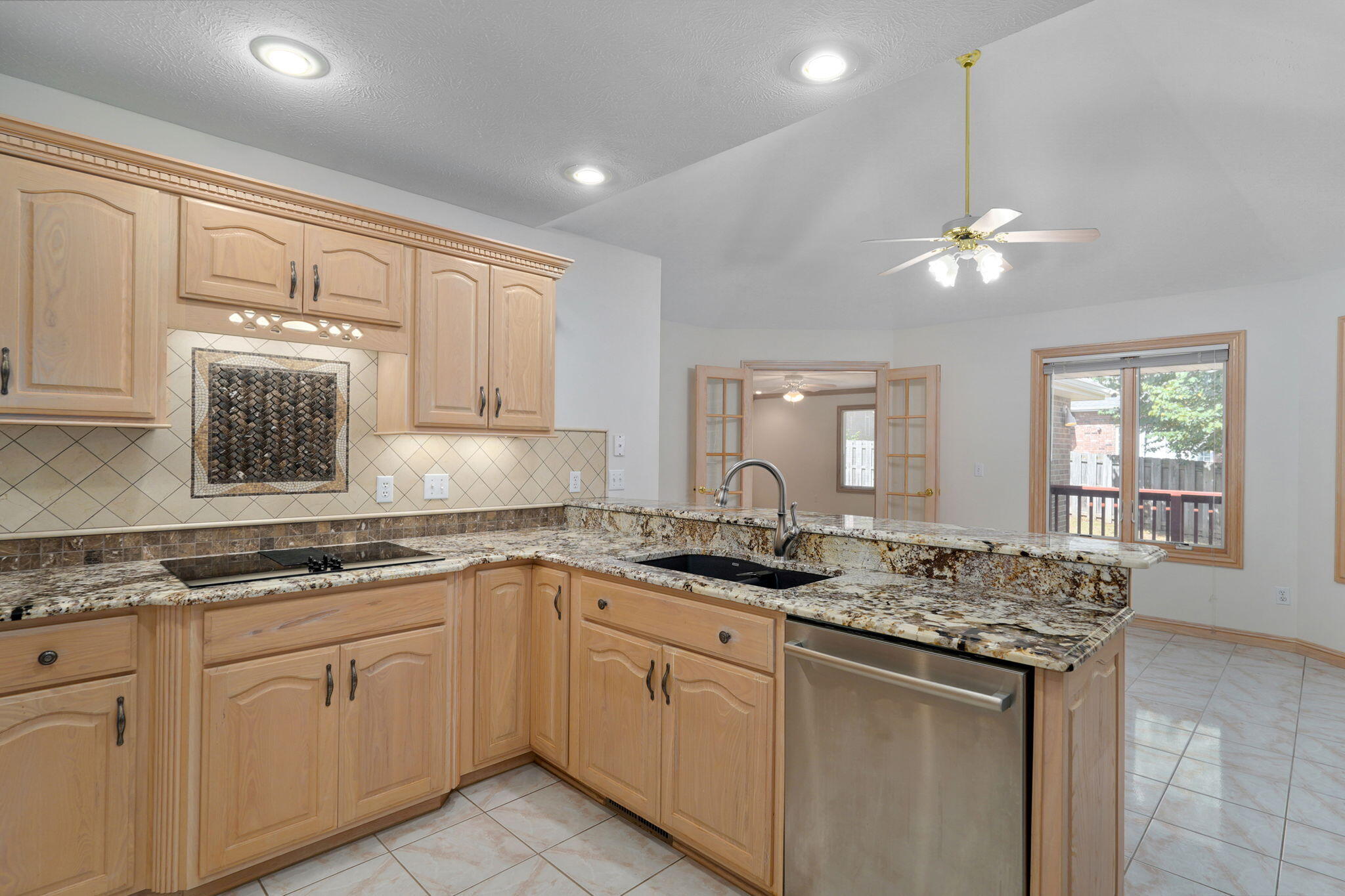 Photo 13 - Residential for sale – 2705 E Shady Glen Drive  Springfield, MO
