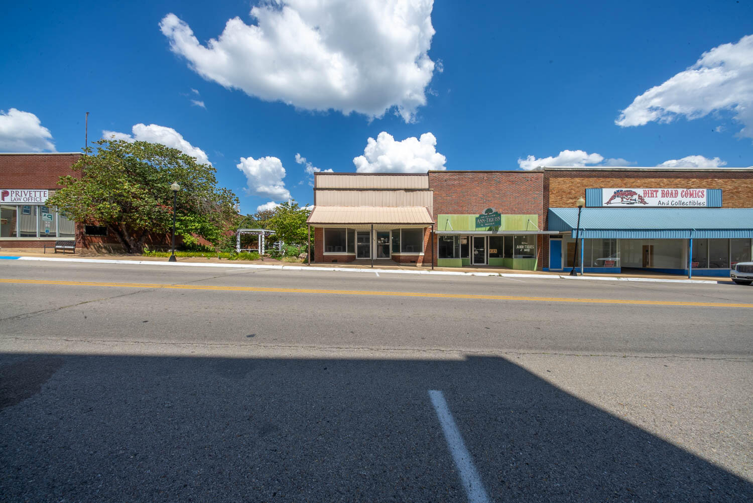 Photo 3 - Commercial Sale for sale – 113 E Main Street  Willow Springs, MO