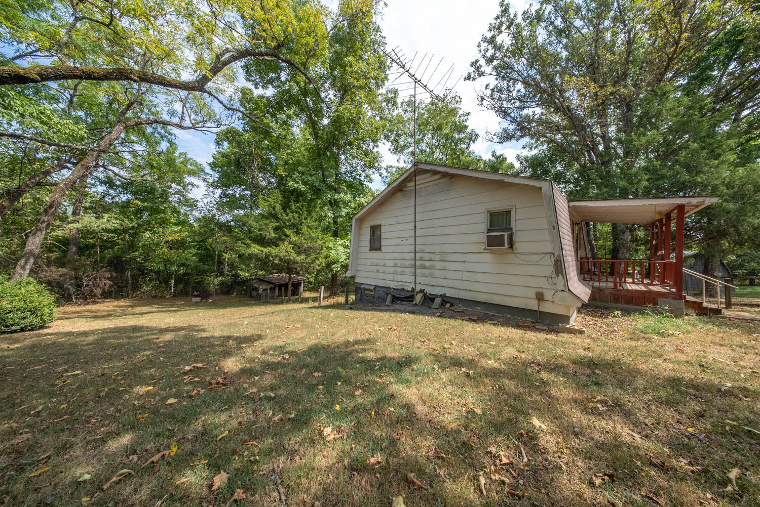 Photo 6 - Residential for sale – 1168  County Road 5710   Willow Springs, MO