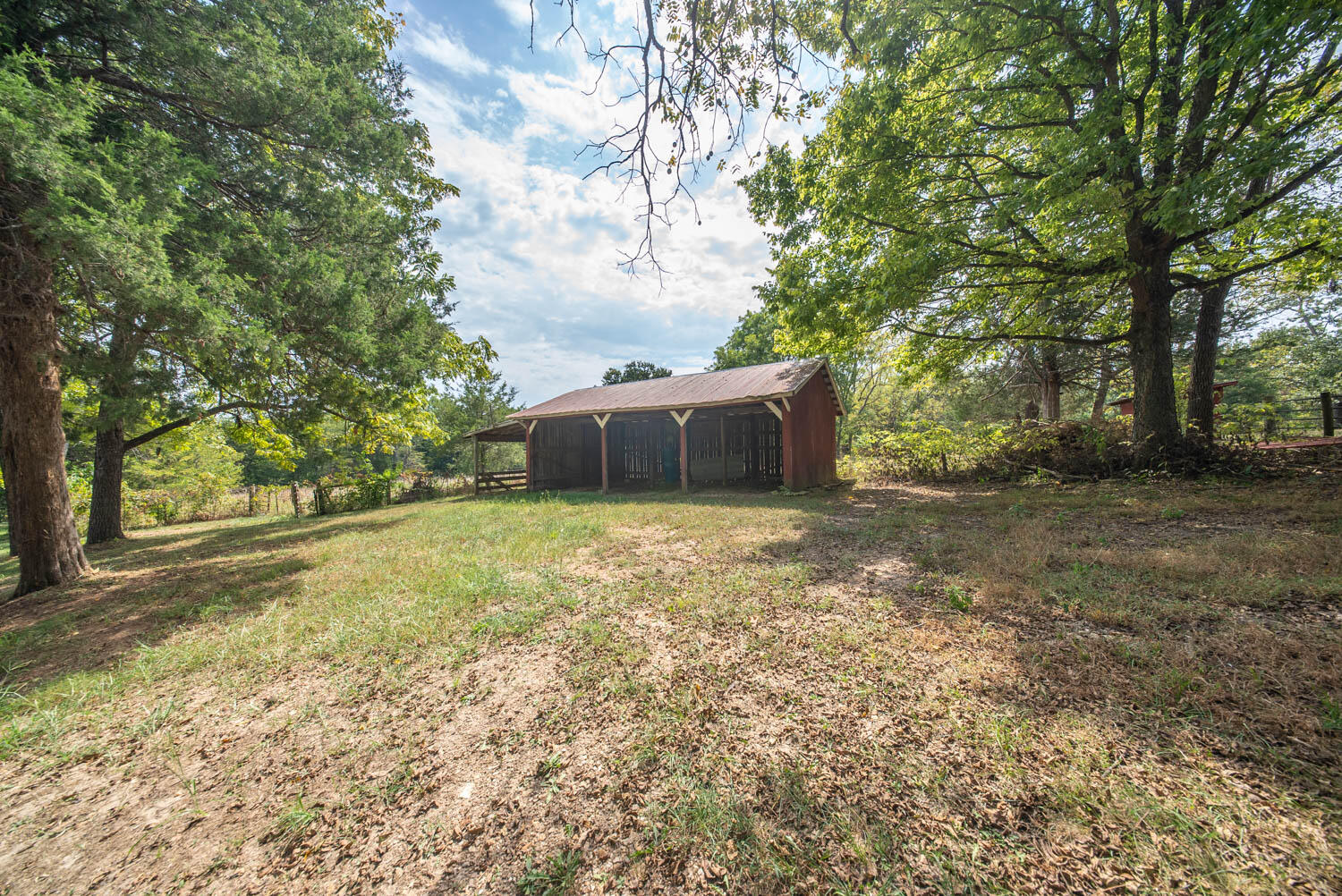 Photo 10 - Residential for sale – 1168  County Road 5710   Willow Springs, MO
