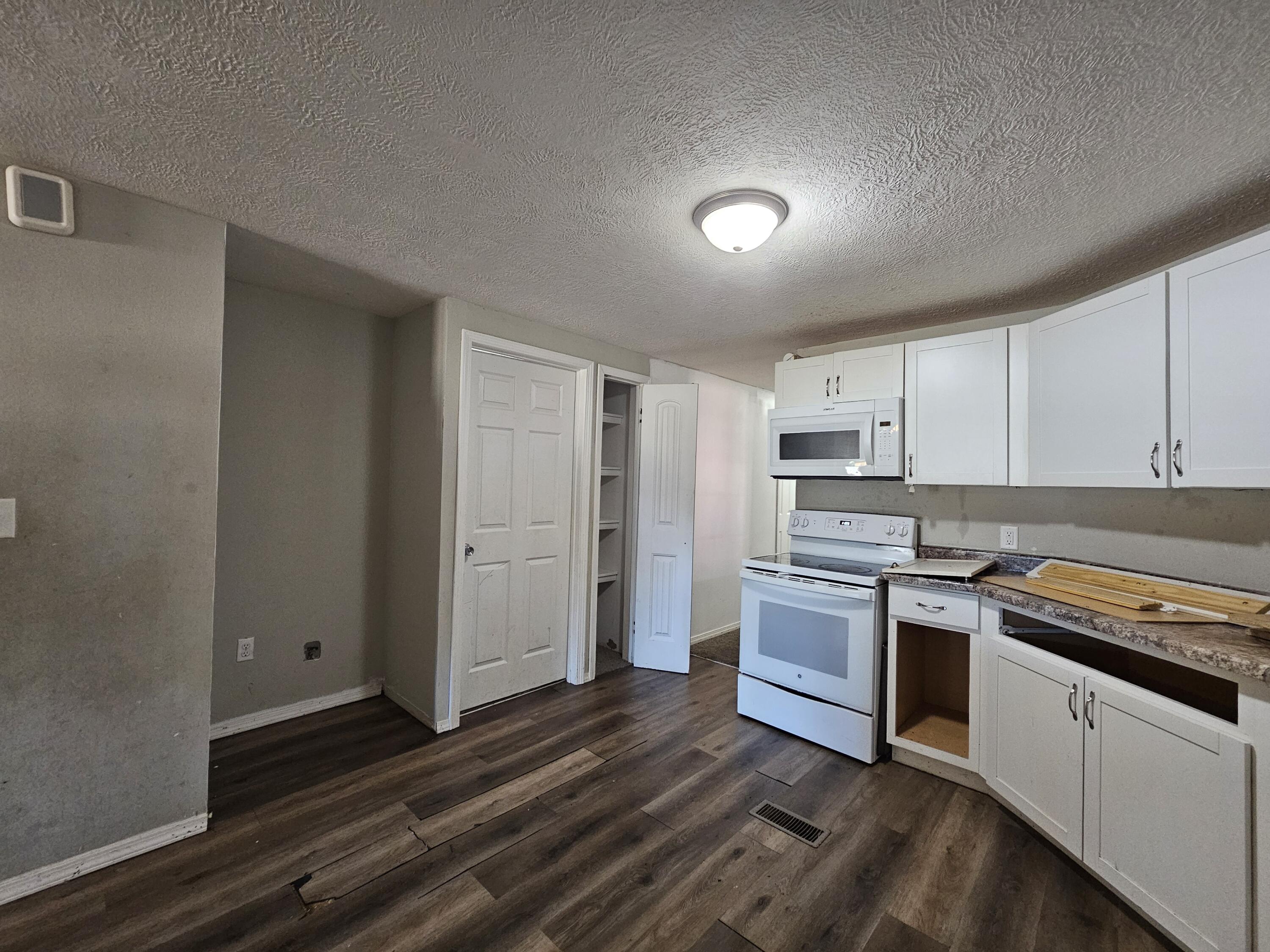 Photo 13 - Residential for sale – 503 S Miller Road  Springfield, MO