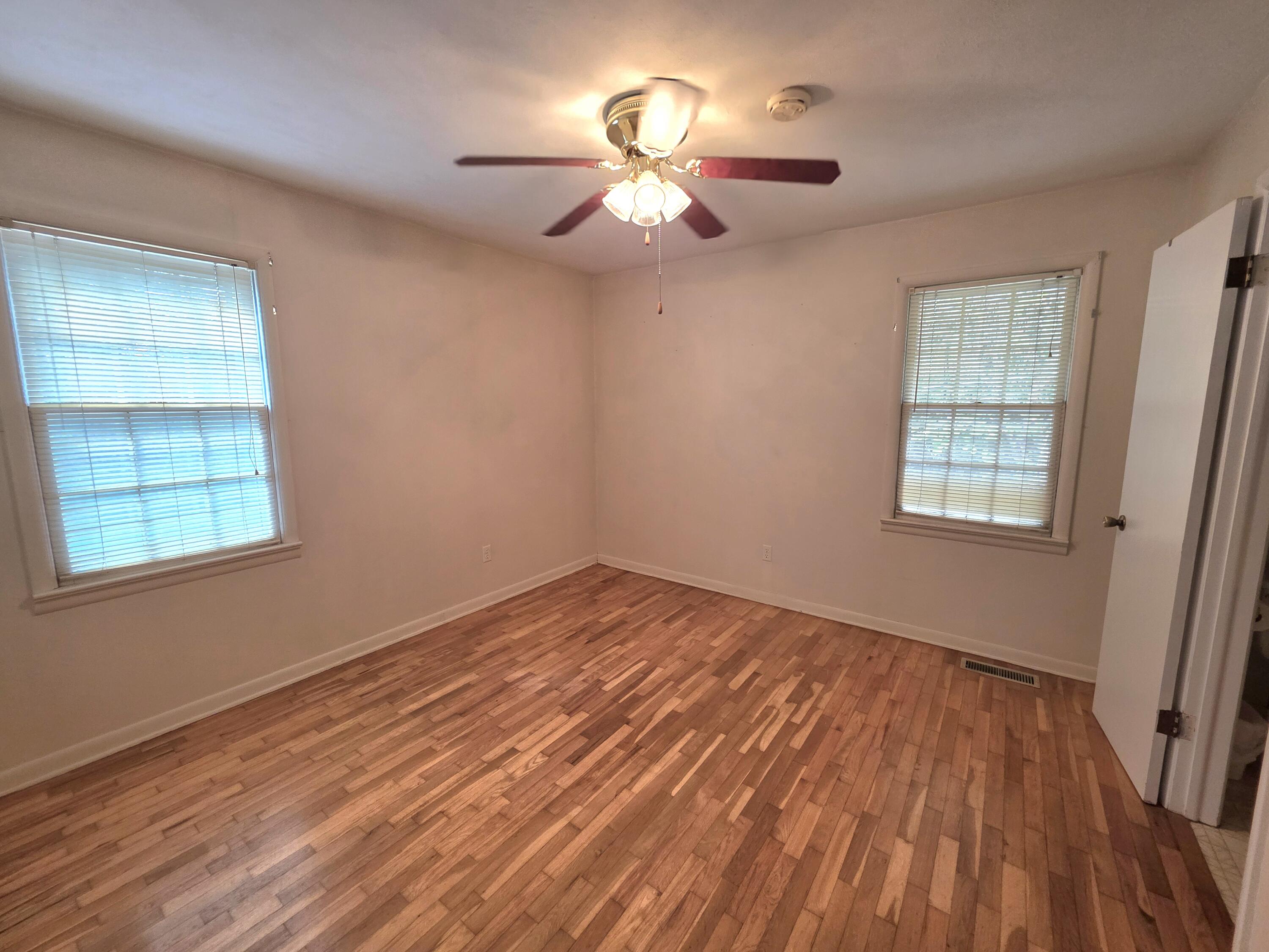 Photo 14 - Residential for sale – 1319  Briar Wood Drive  Houston, MO