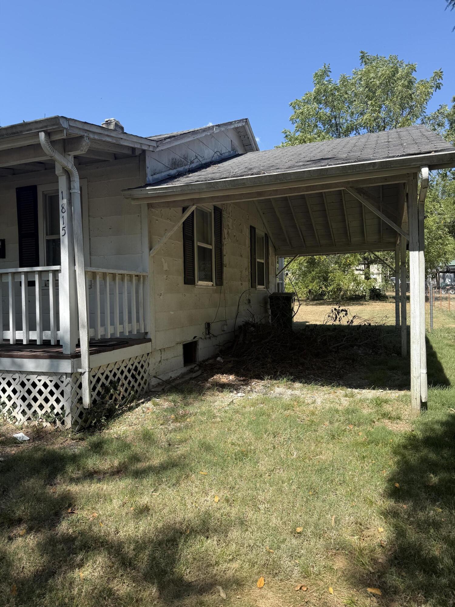 Photo 3 - Residential for sale – 1815 W Scott Street  Springfield, MO