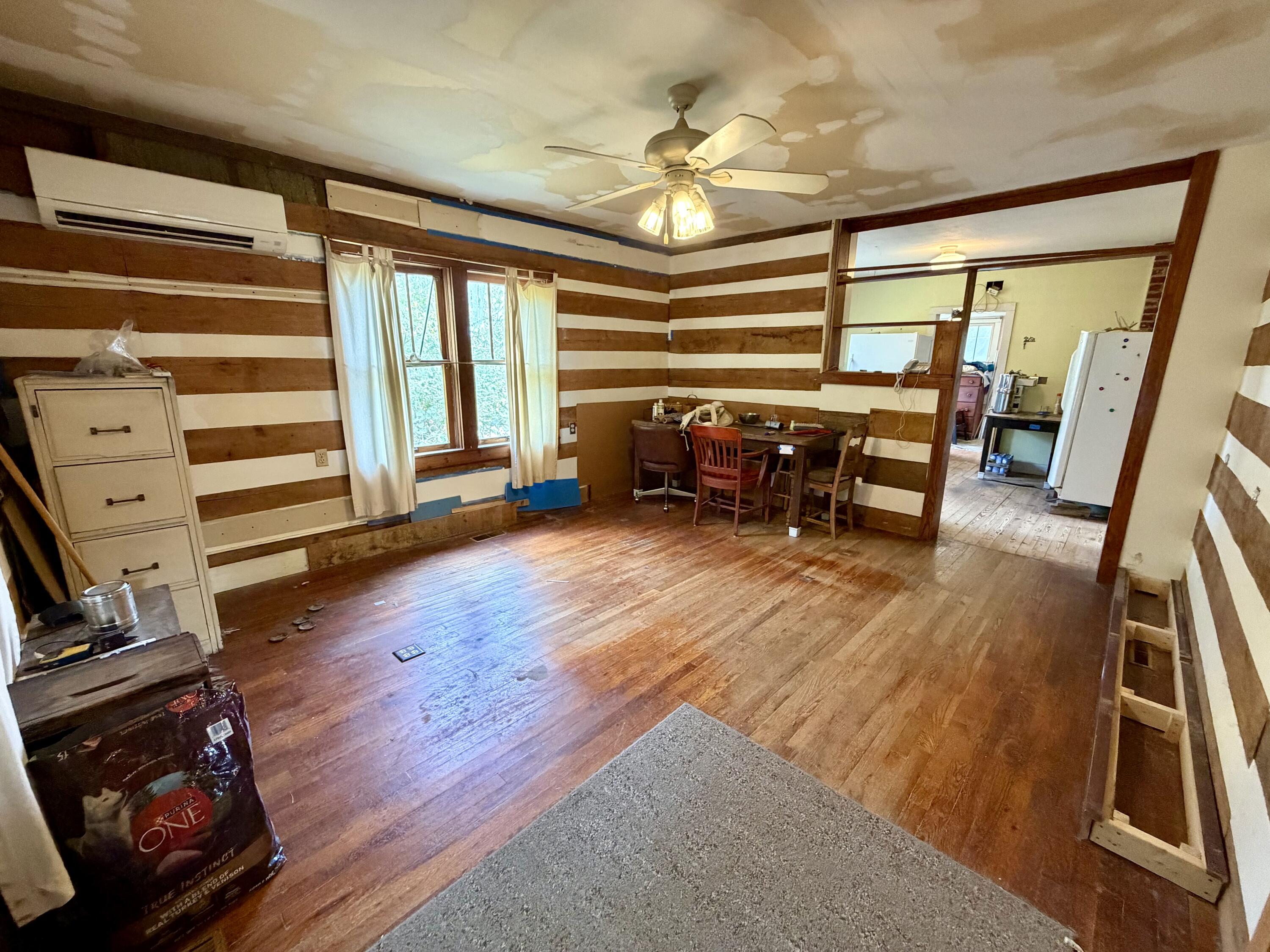 Photo 4 - Residential for sale – 960  County Road 412   Alton, MO