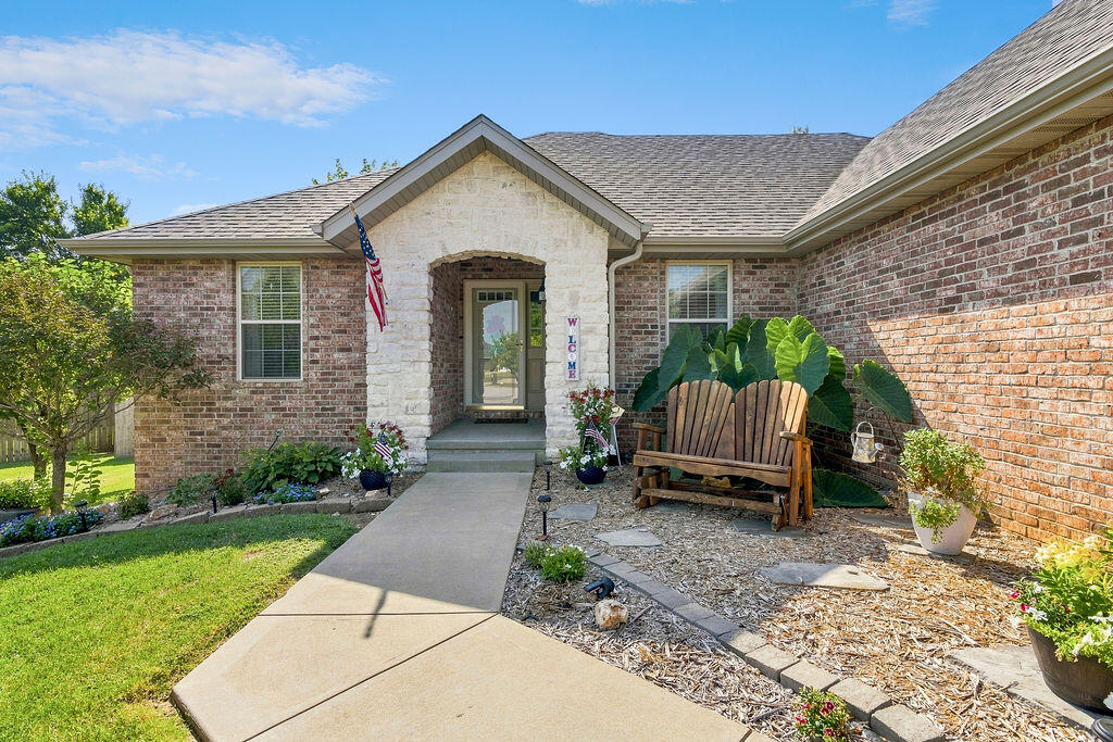 Photo 2 - Residential for sale – 3186 N Nixon Avenue  Springfield, MO