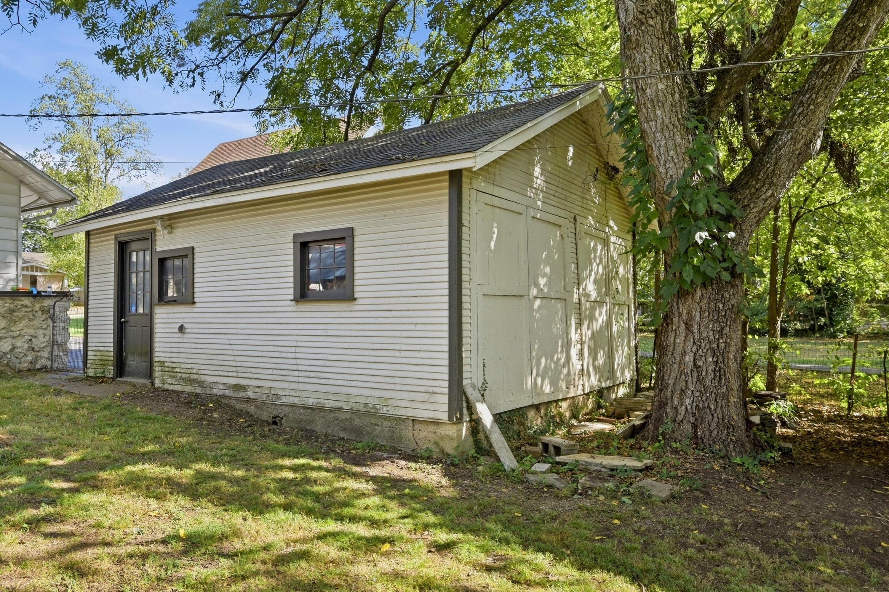 Photo 44 - Residential for sale – 1125 S Main Street  Carthage, MO