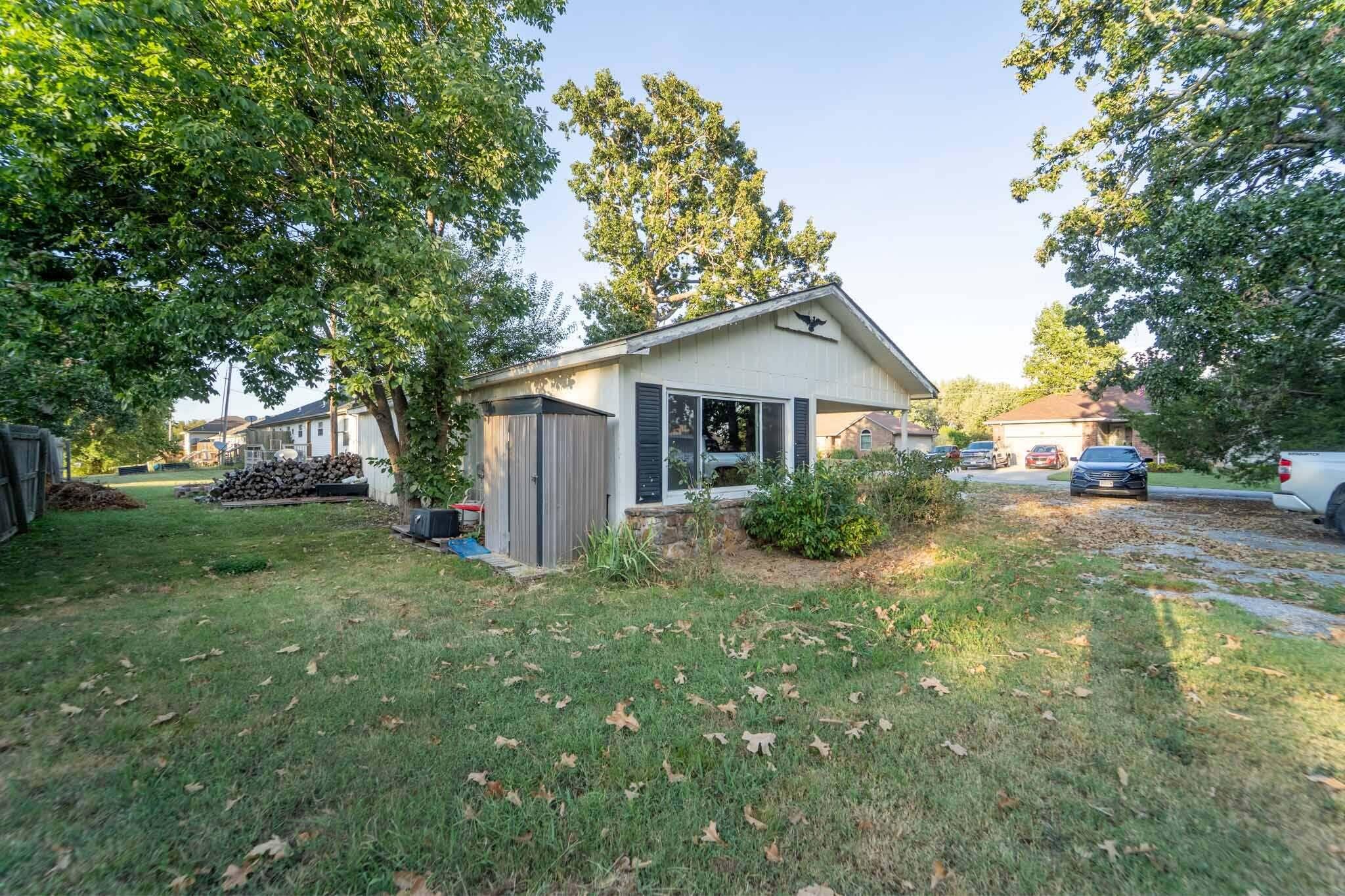 Photo 2 - Residential for sale – 2107 S 18th Avenue  Ozark, MO