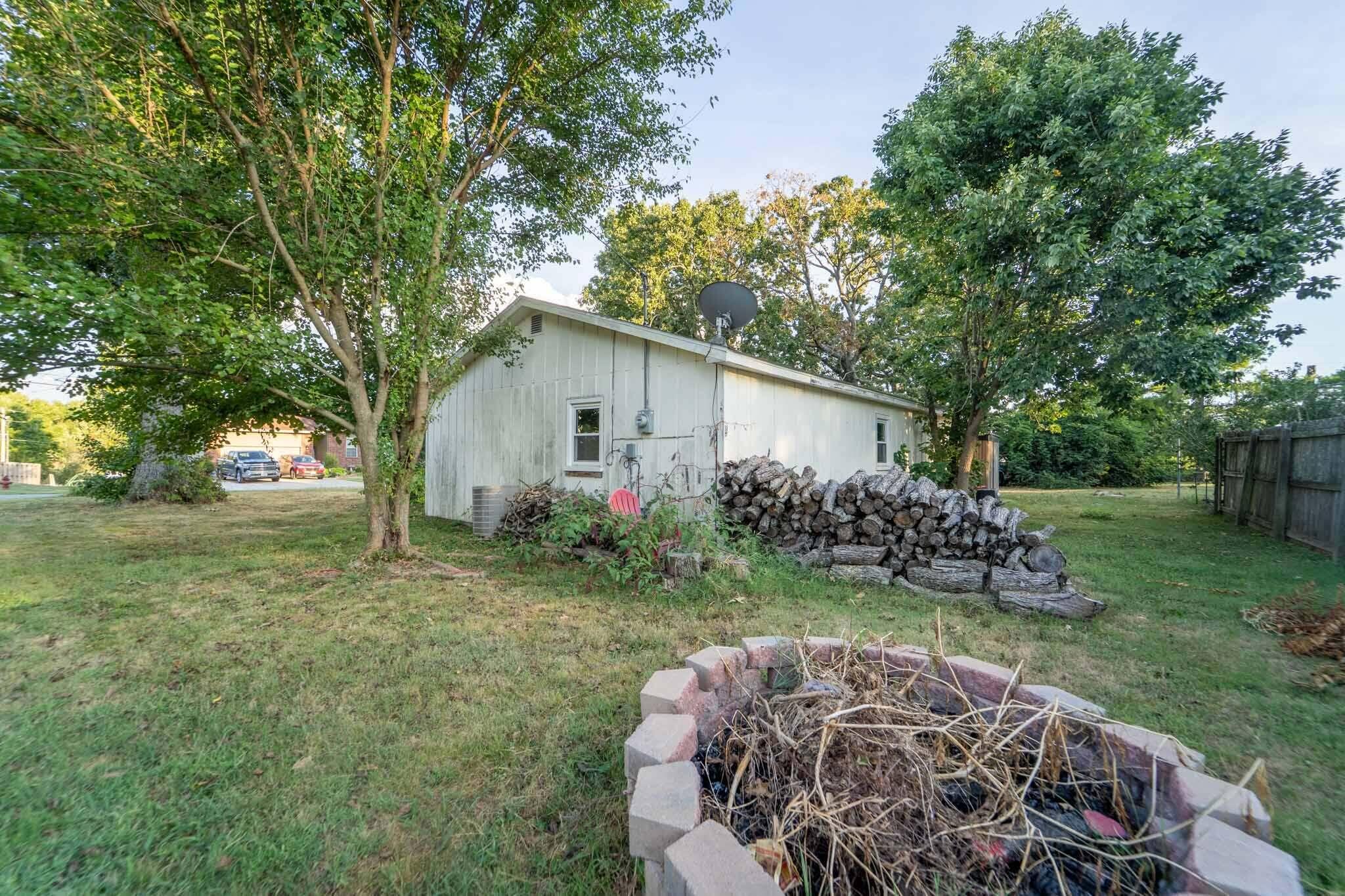 Photo 5 - Residential for sale – 2107 S 18th Avenue  Ozark, MO