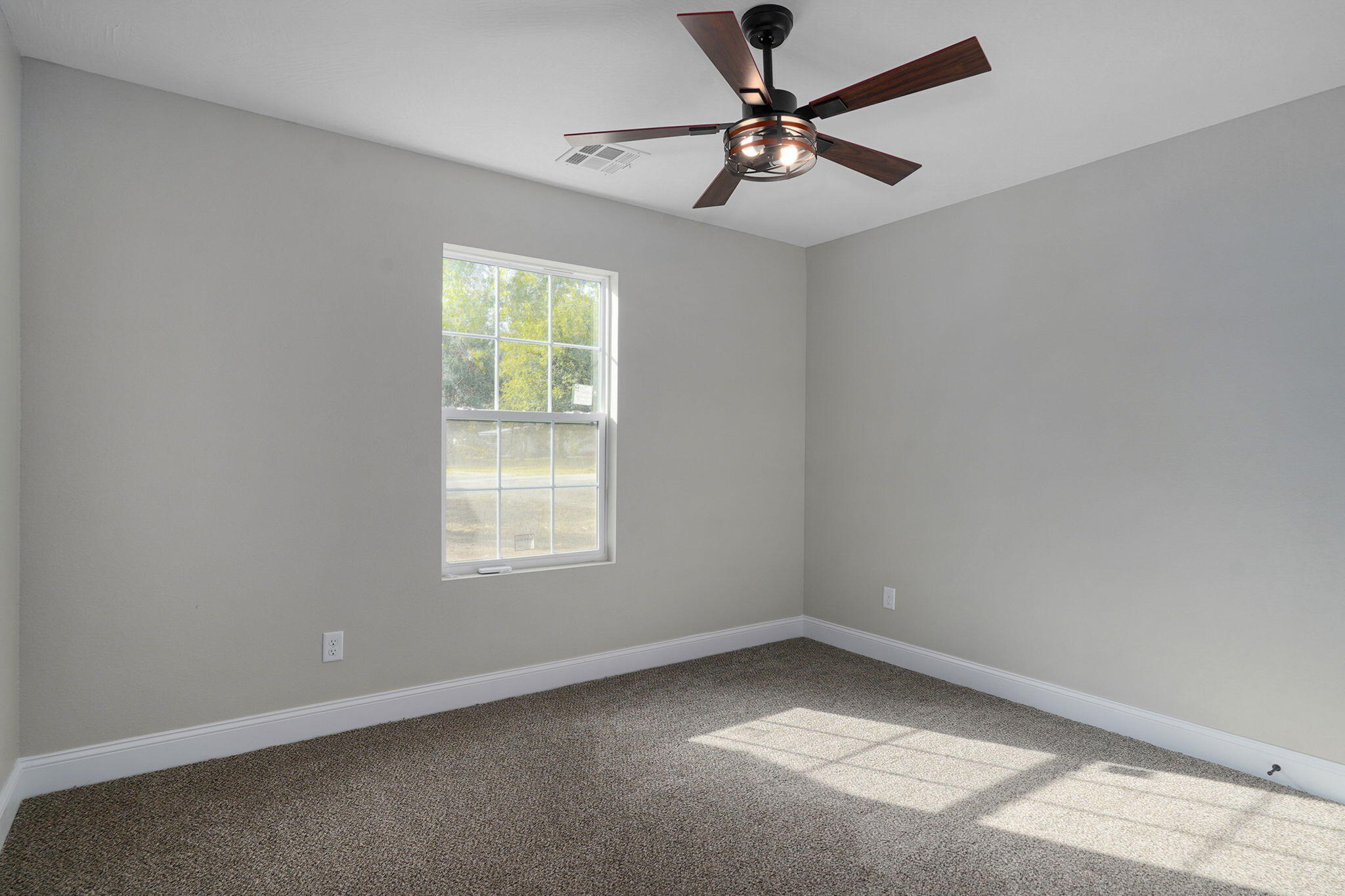 Photo 19 - Residential for sale – 306 N Adams Street  Aurora, MO